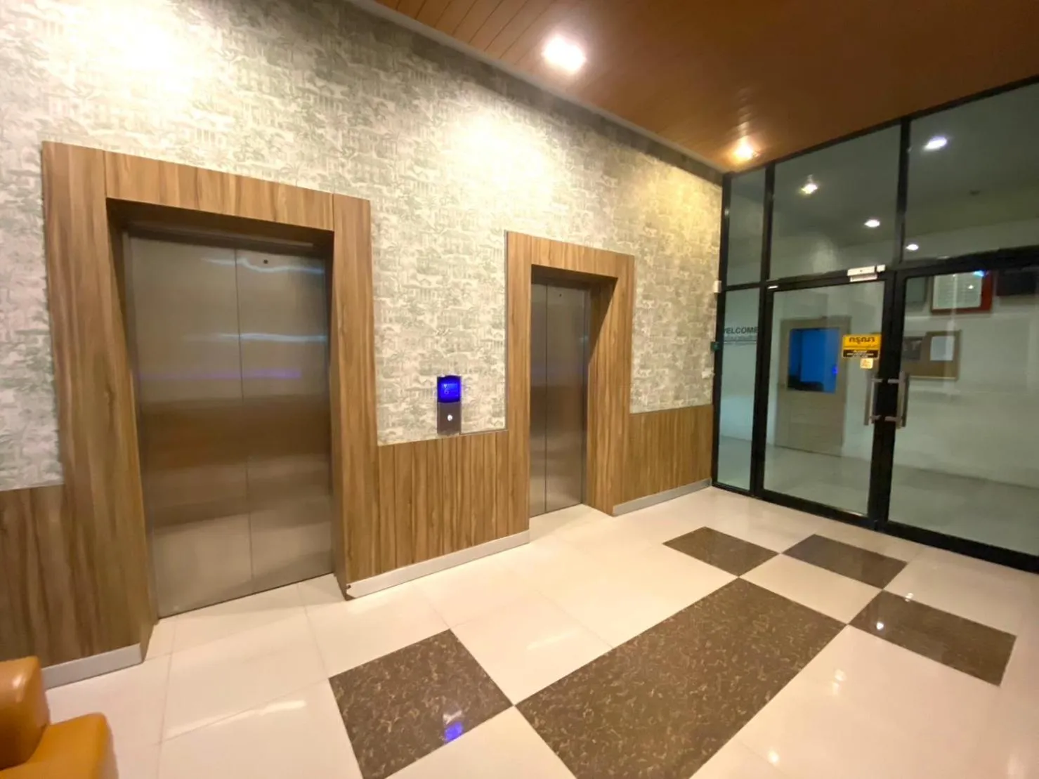 elevator in SEA Ville Grand Pattaya