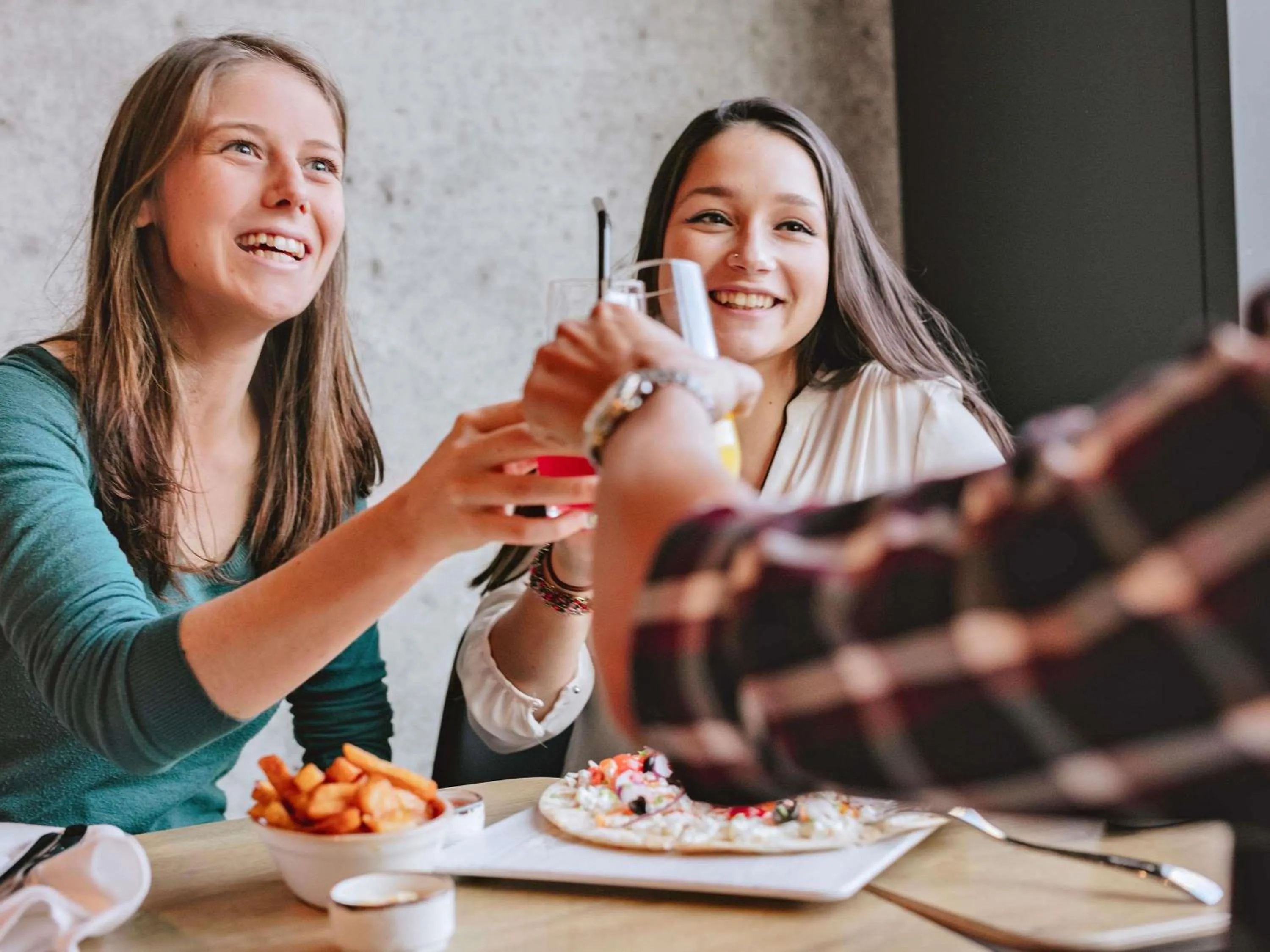 Lounge or bar in Ibis Oujda