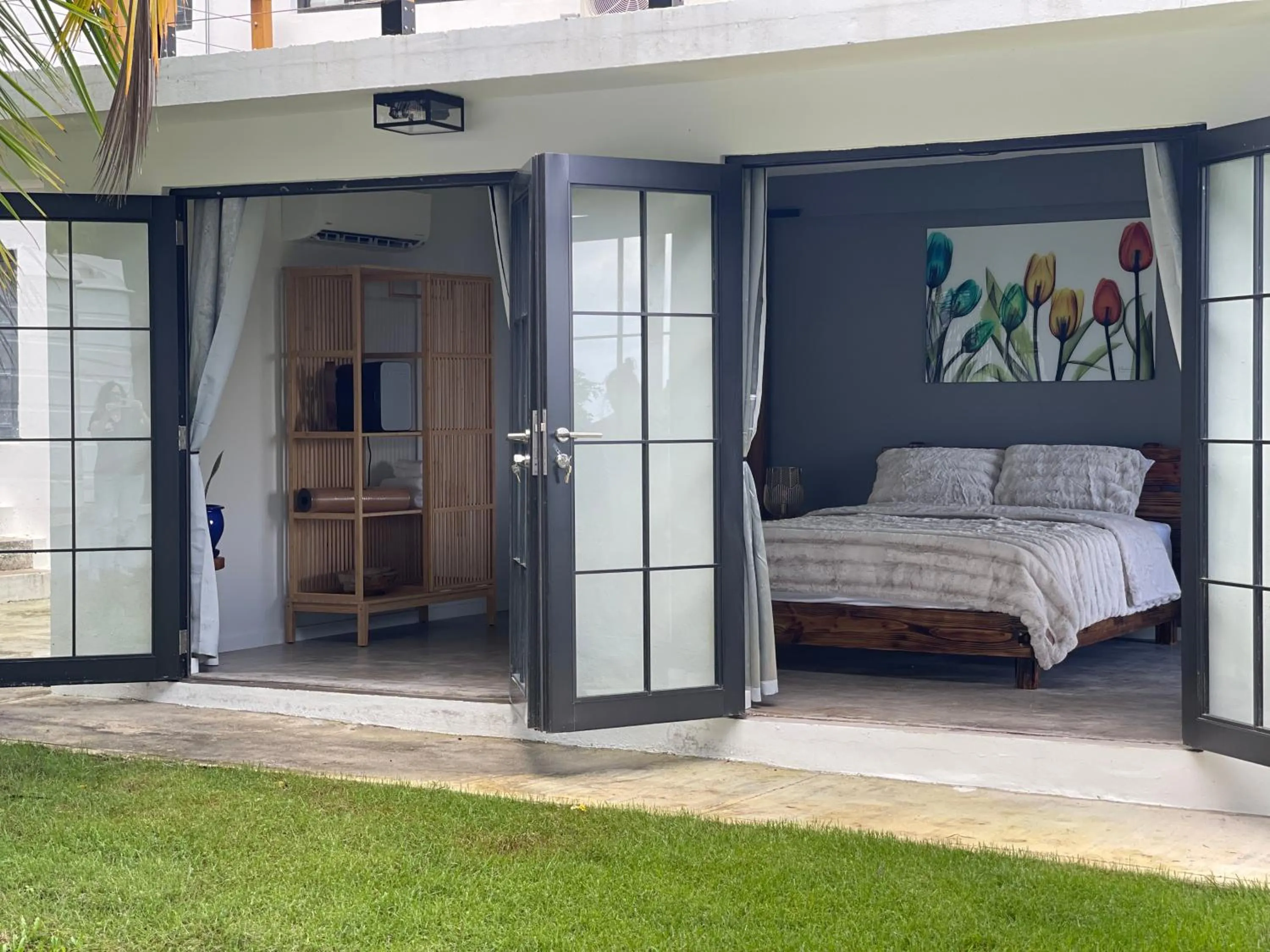 Bed in The Serene House Bed & Breakfast