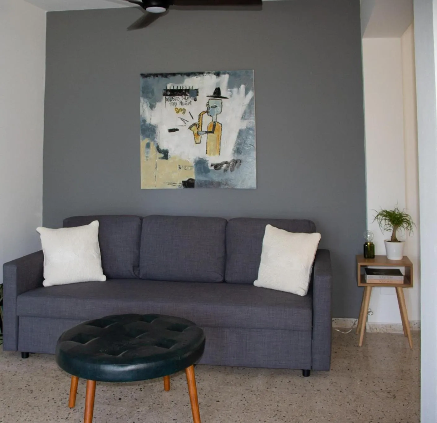 Living room in The Serene House Bed & Breakfast