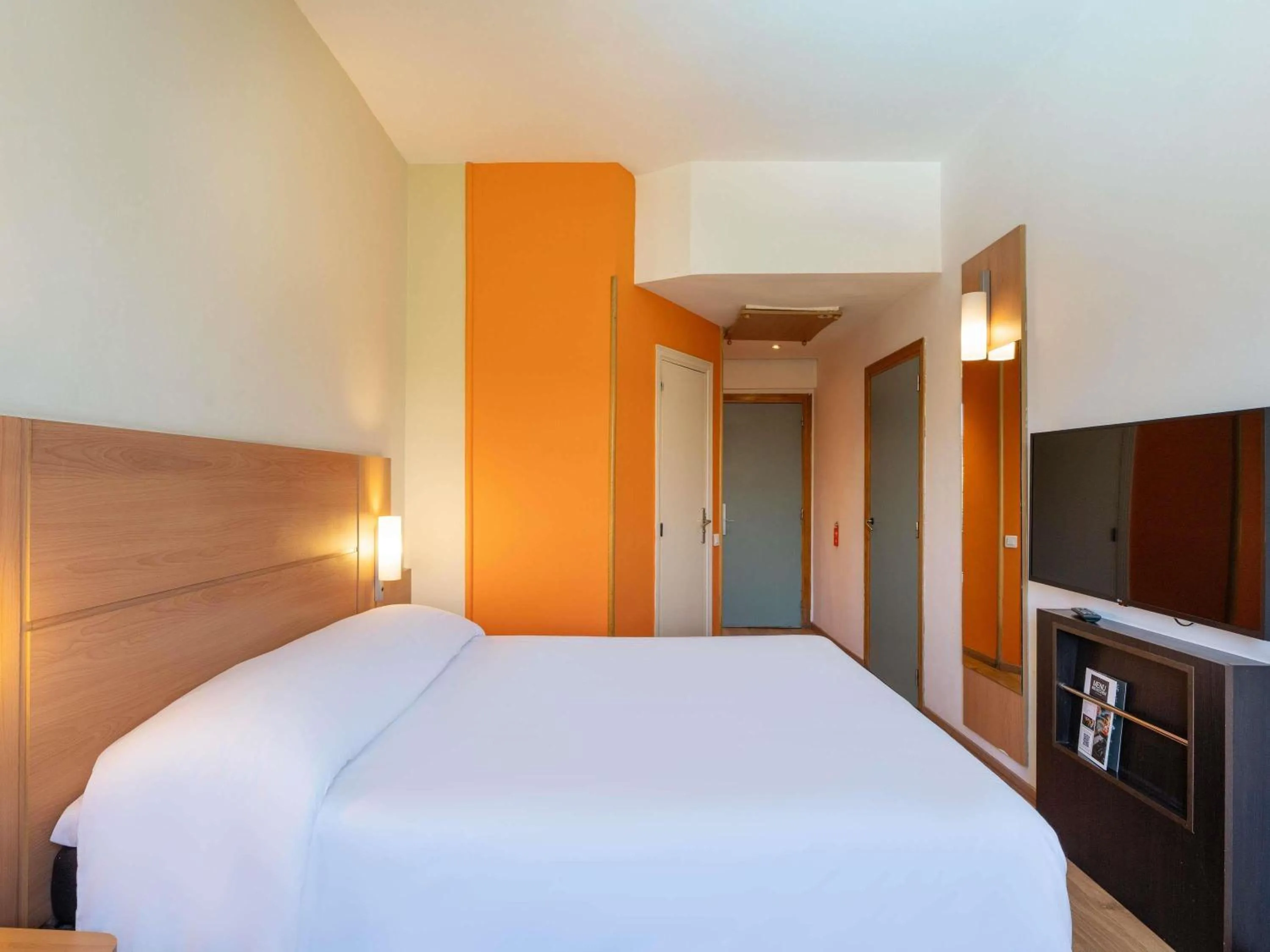 Bedroom, Bed in Ibis Meknès