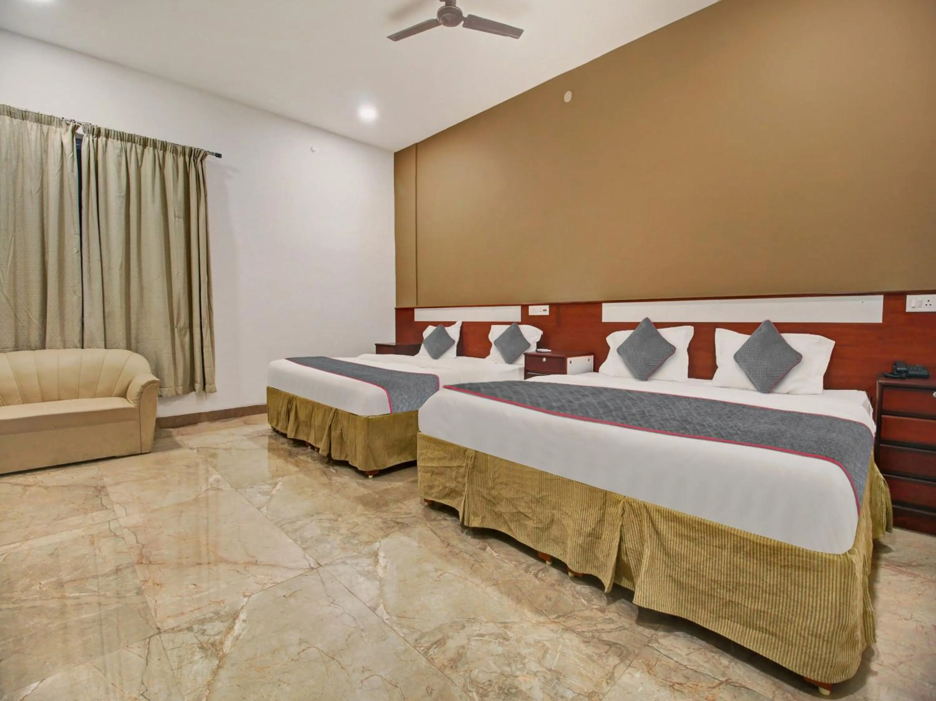 Bedroom, Bed in Palette - Hotel Saket Greens