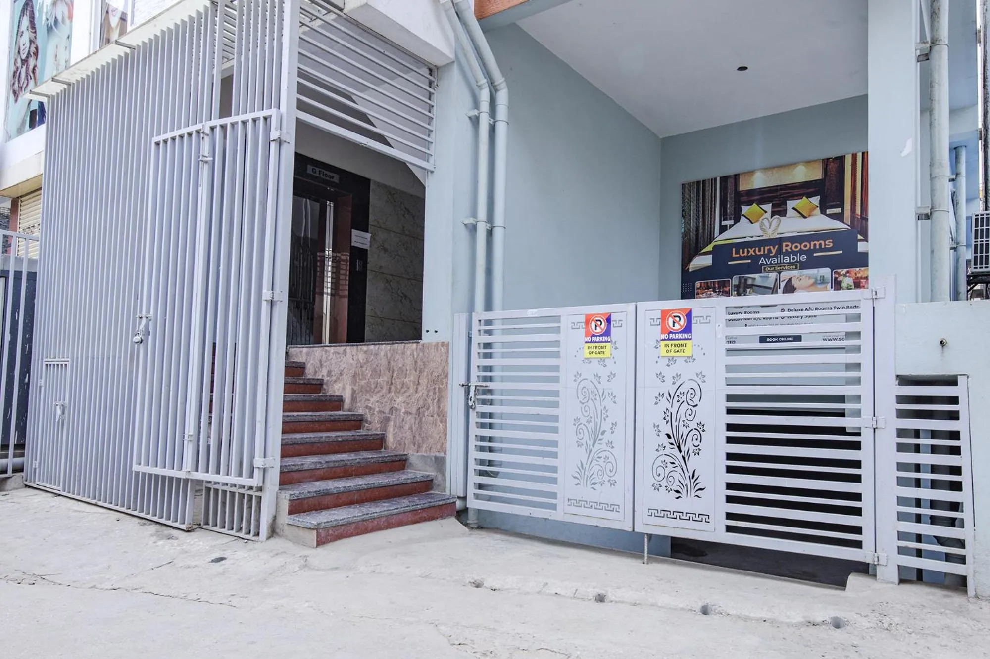 Facade/entrance in Hotel SG5 Inn Suites