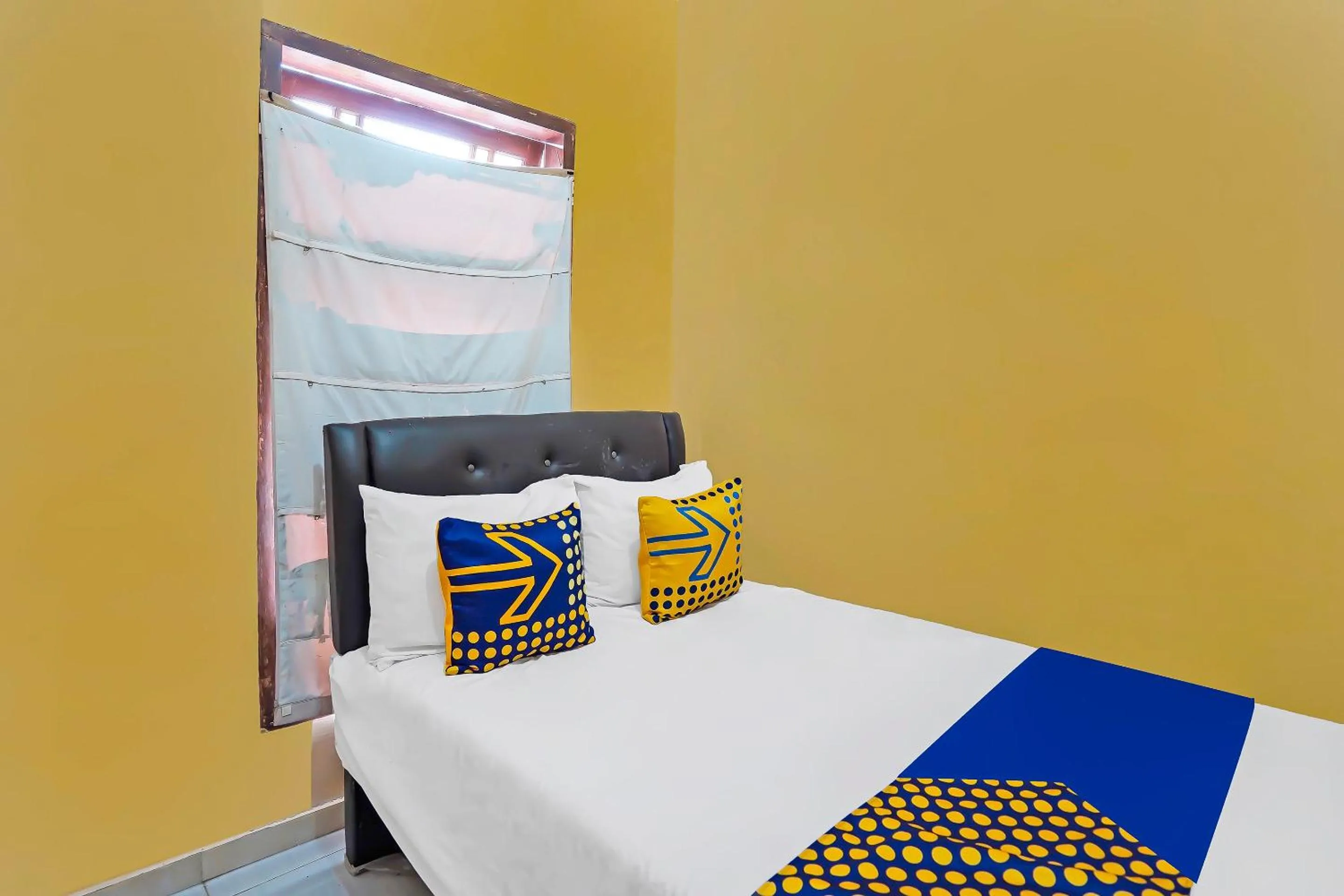 Bedroom, Bed in SPOT ON 92475 Rc Homestay Syariah