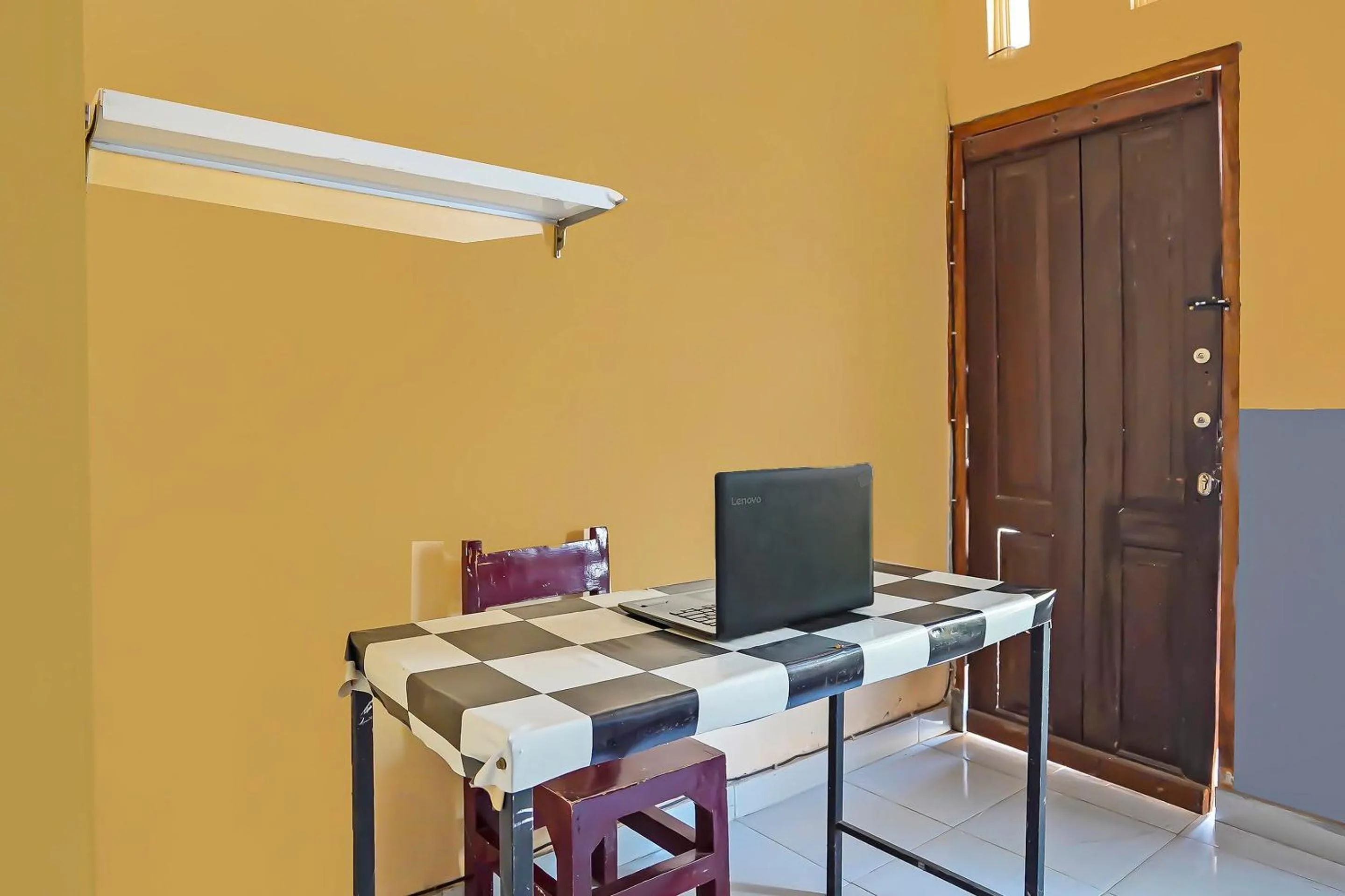 Lobby or reception in SPOT ON 92475 Rc Homestay Syariah