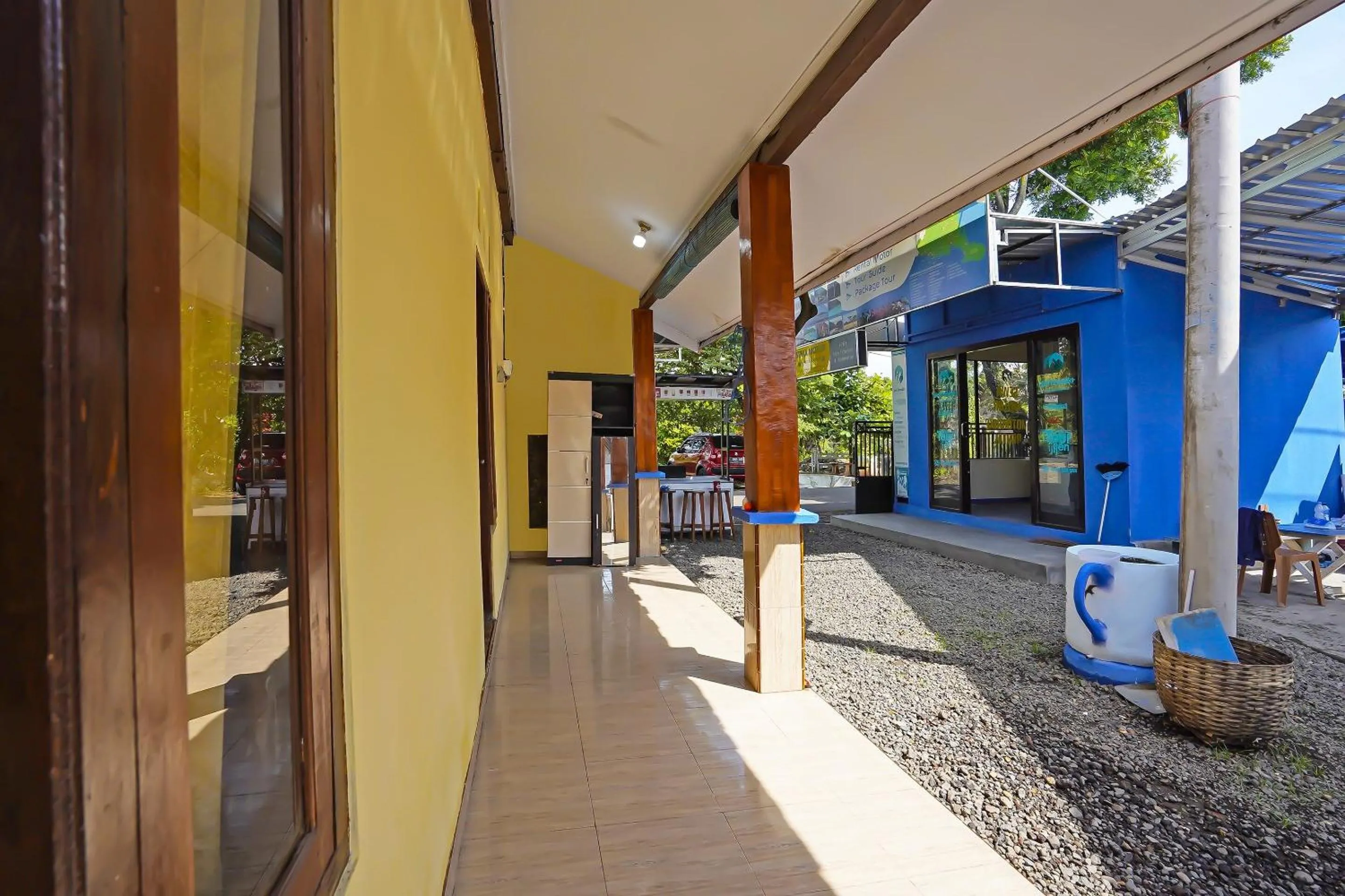 Lobby or reception in Hotel O Sobat Ijen Traveller Homestay