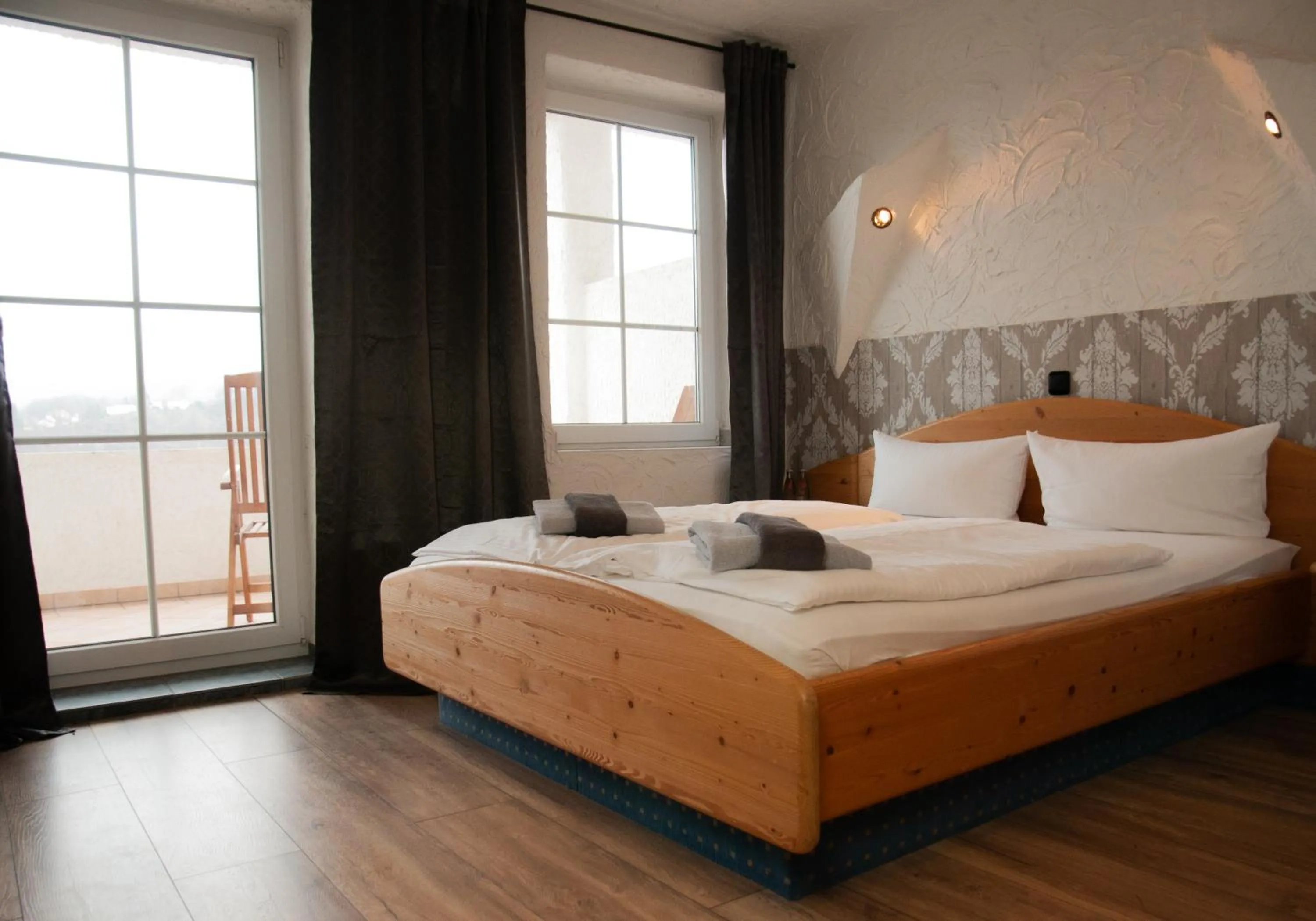 Bedroom in Terrassenhotel Edertal