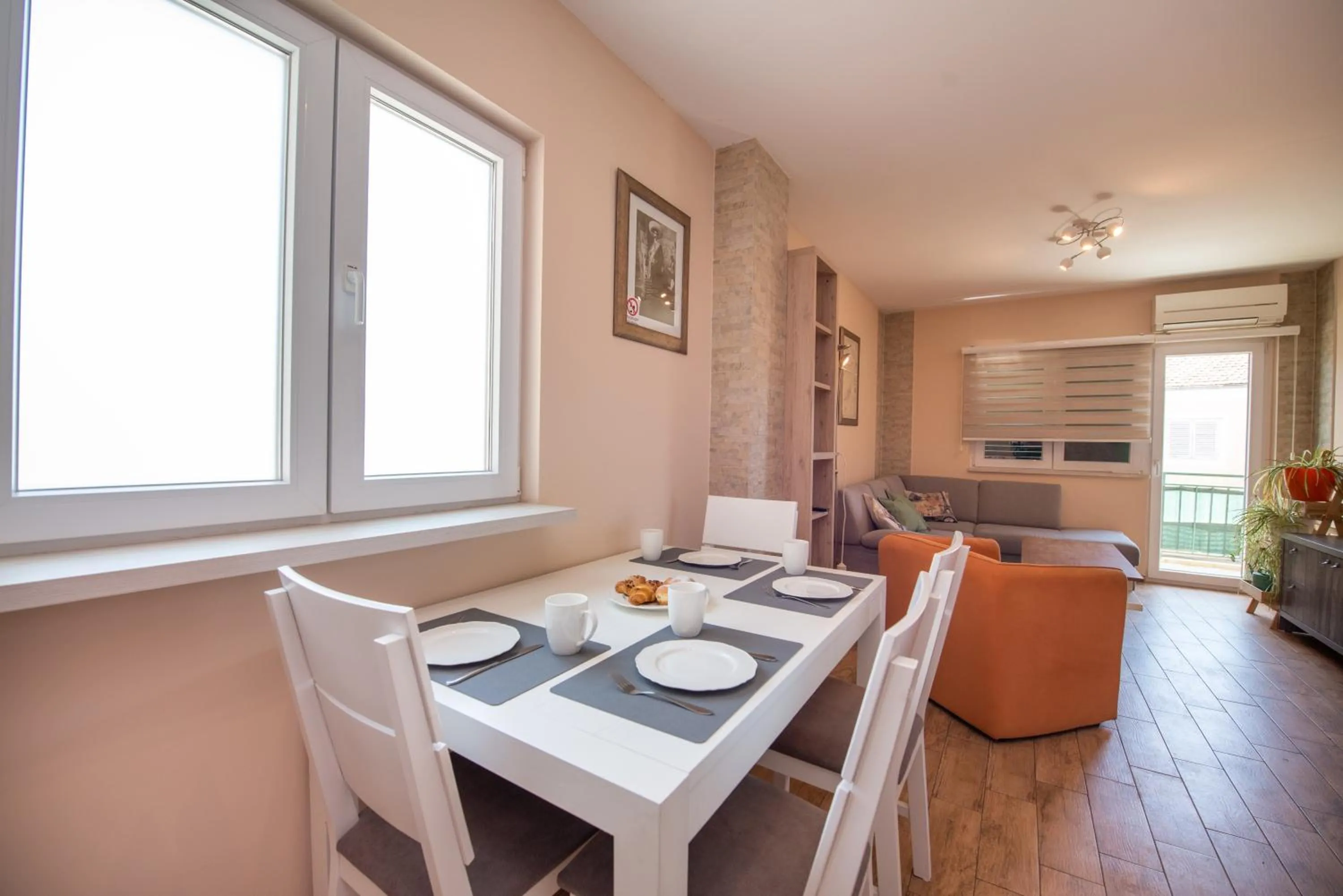 Dining area in Apartment Traveler
