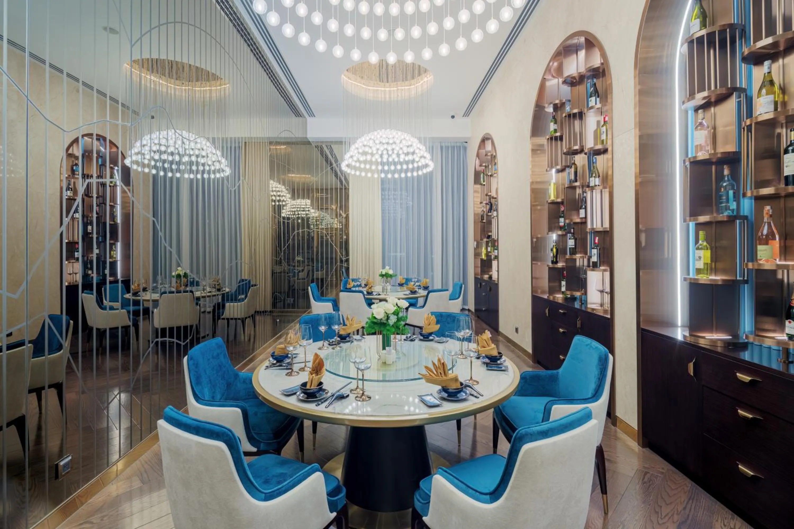 Restaurant/places to eat in Sea Stars Hotel Ha Long