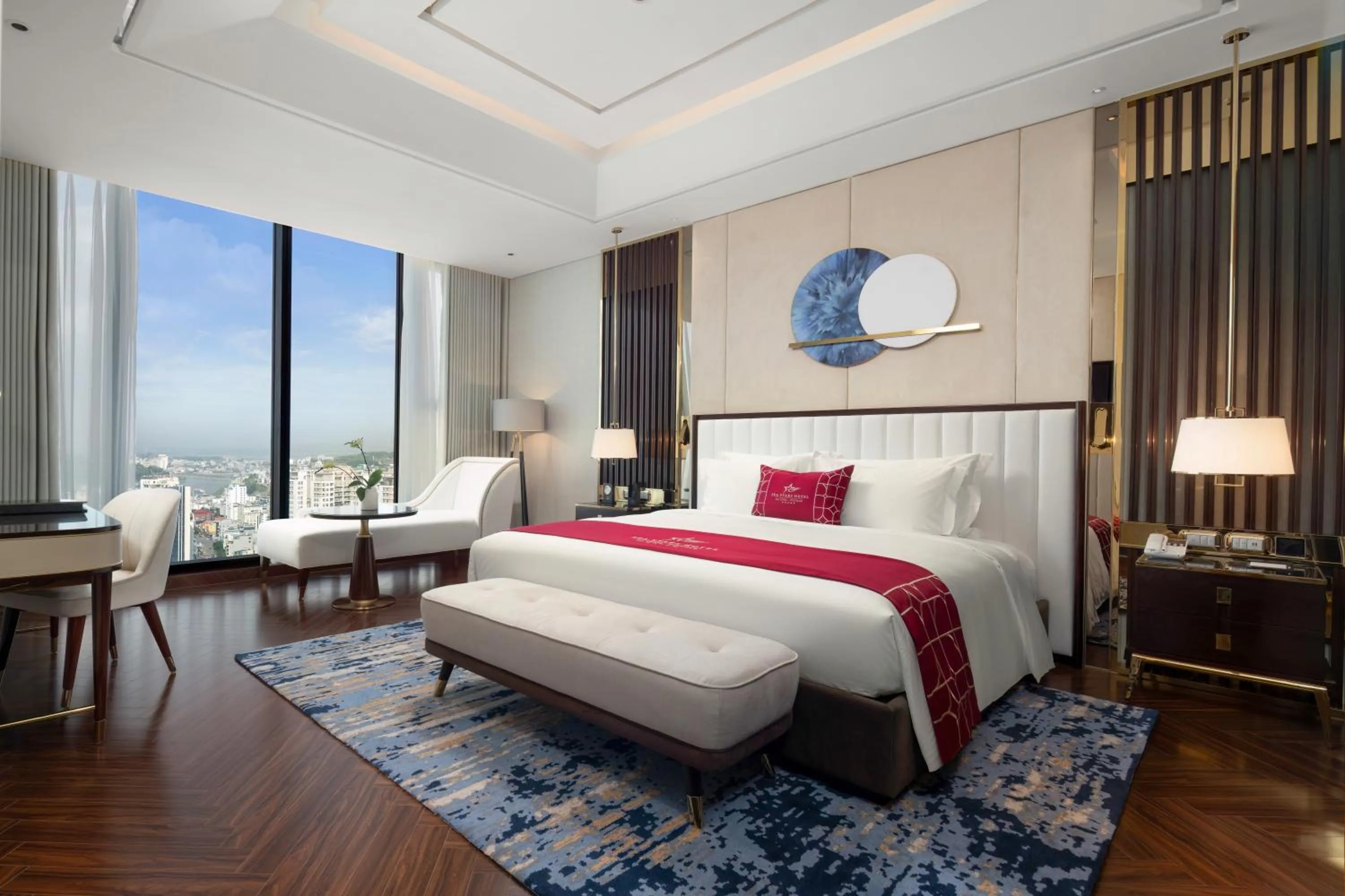 Bed in Sea Stars Hotel Ha Long