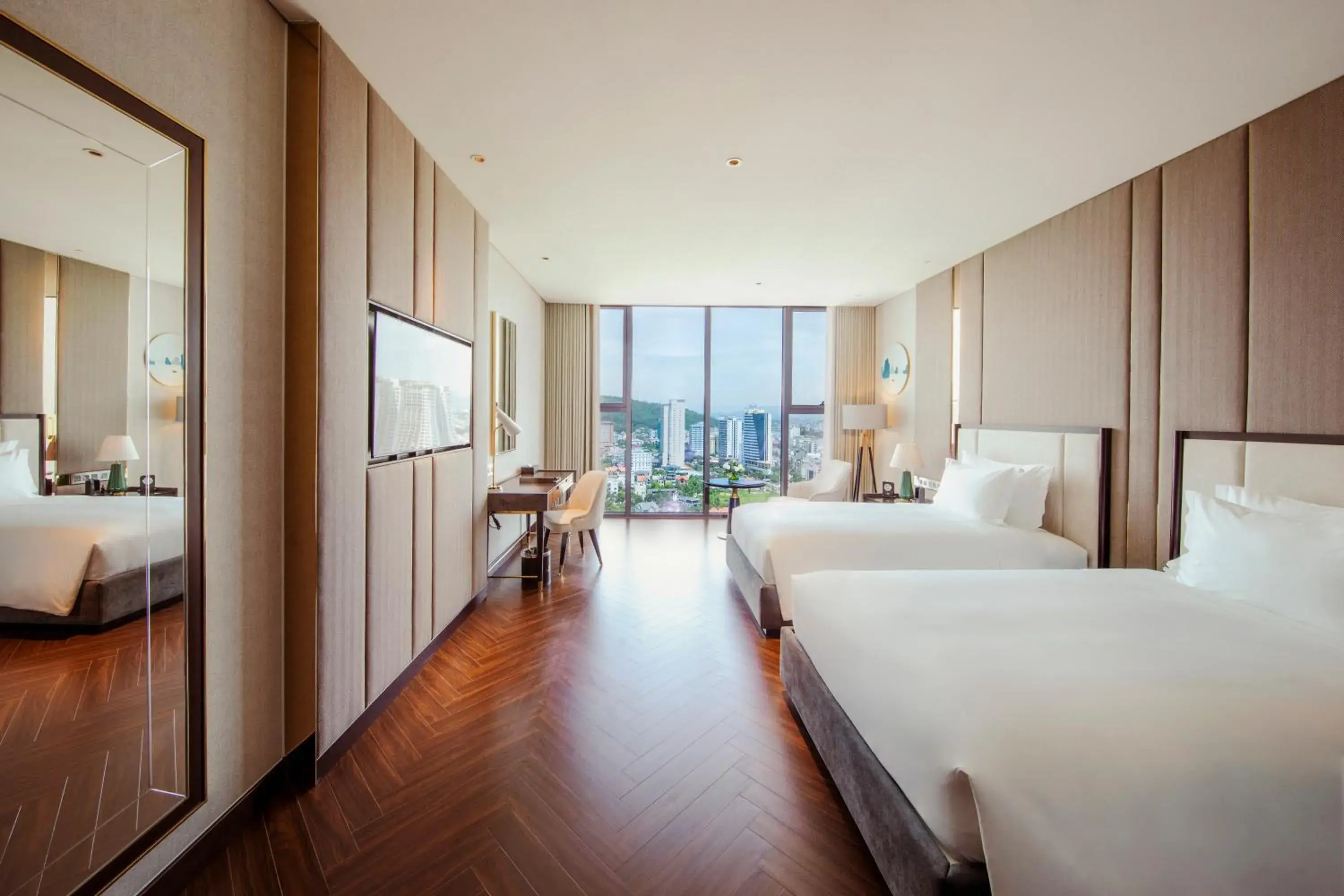 Twin Room with Lake View - single occupancy in Sea Stars Hotel Ha Long Twin Room with Lake View - single occupancy in Sea Stars Hotel Ha Long