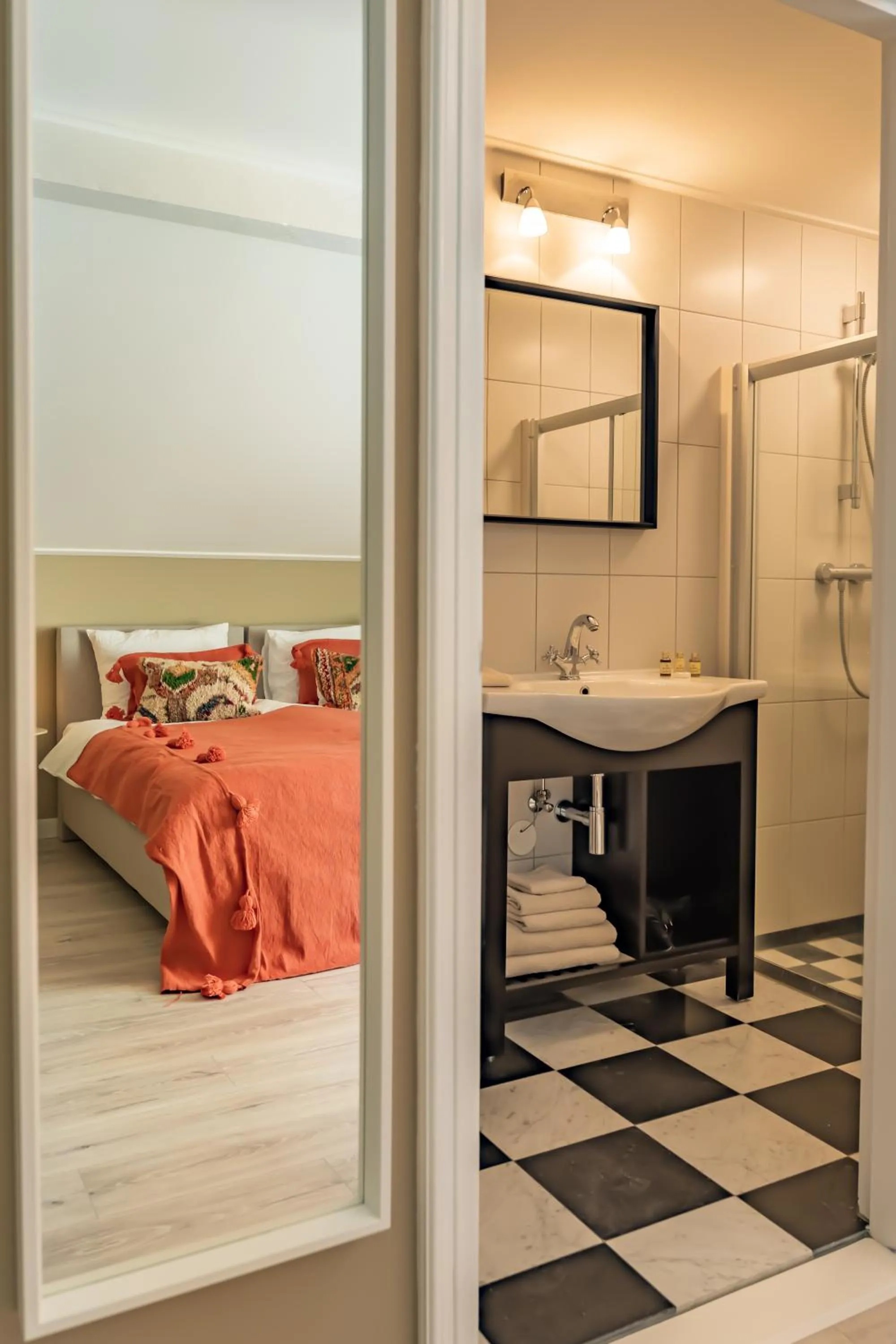 Bed in Hotel Restaurant Toxopeus