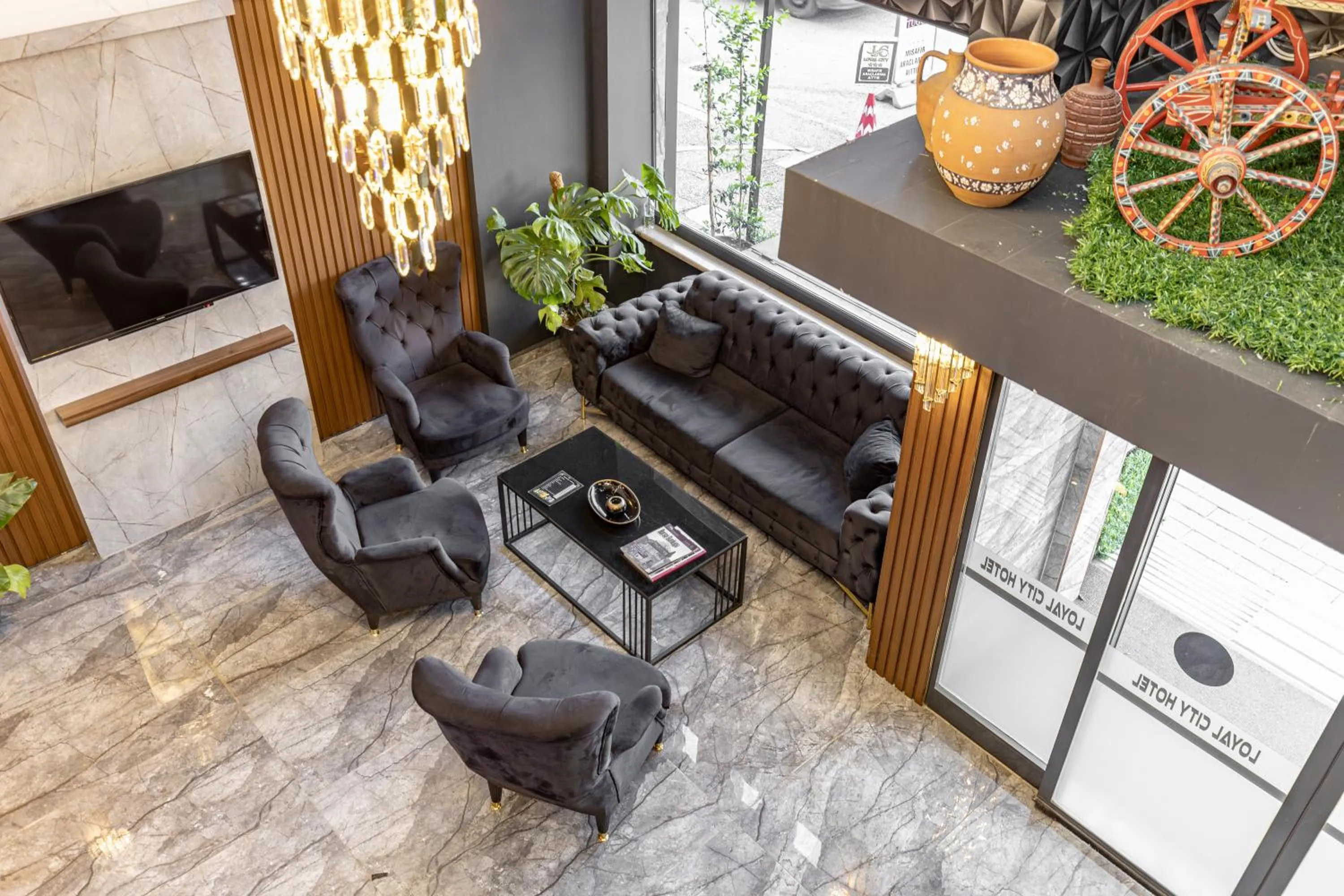 Lobby or reception in BURSA GRAND LOYAL CiTY HOTEL