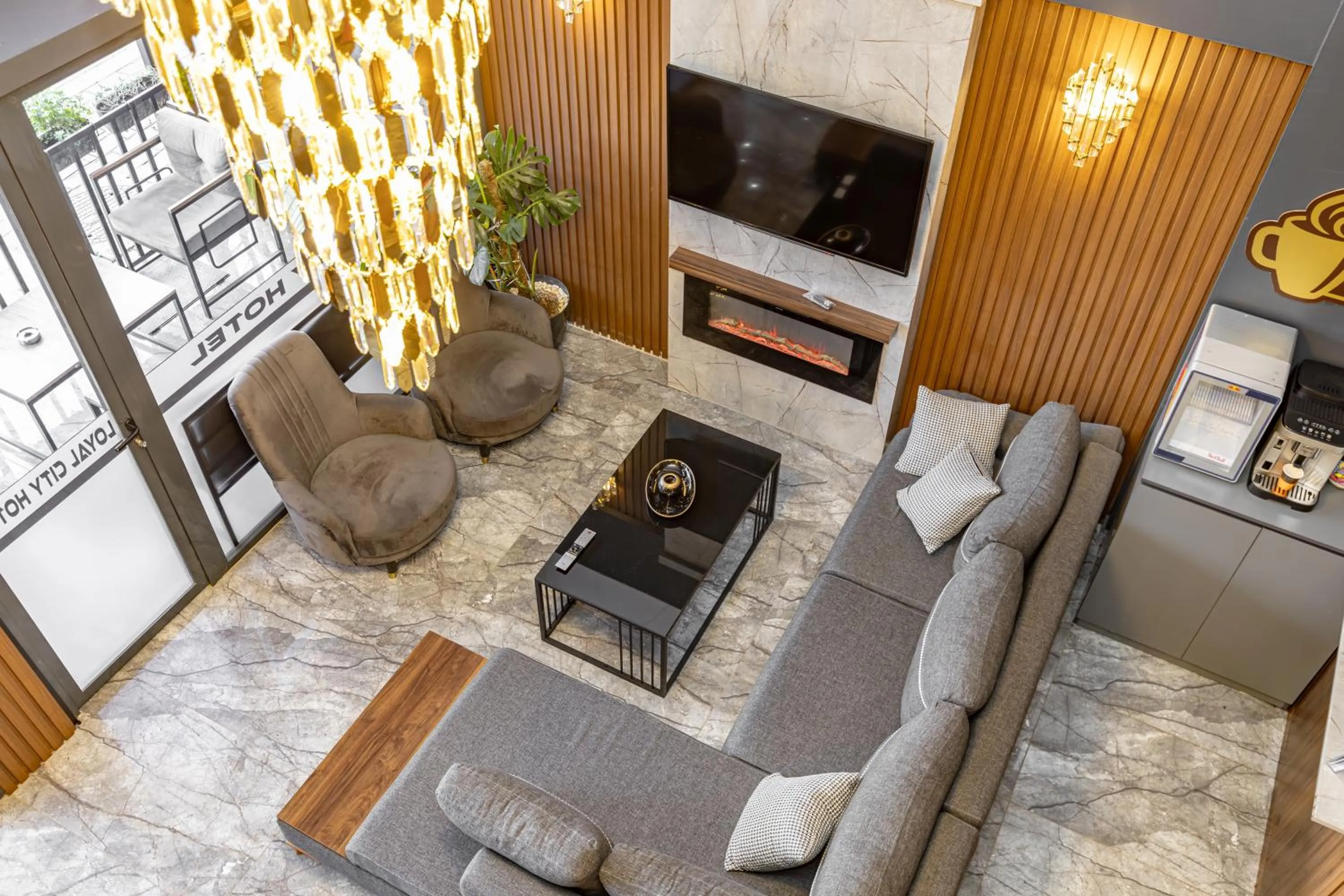 Lobby or reception in BURSA GRAND LOYAL CiTY HOTEL