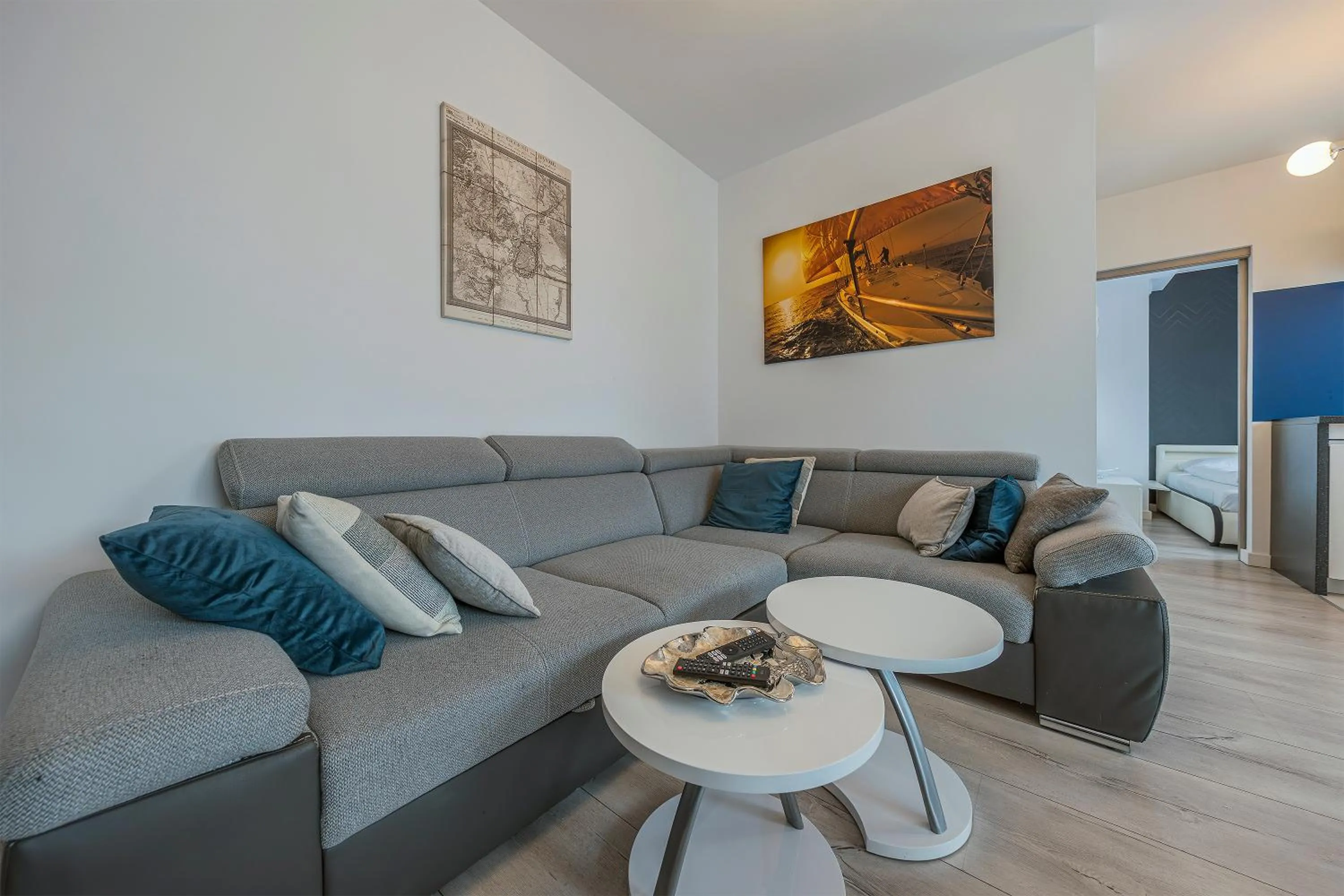 Living room in Chmielna Park by Comfort Apartments