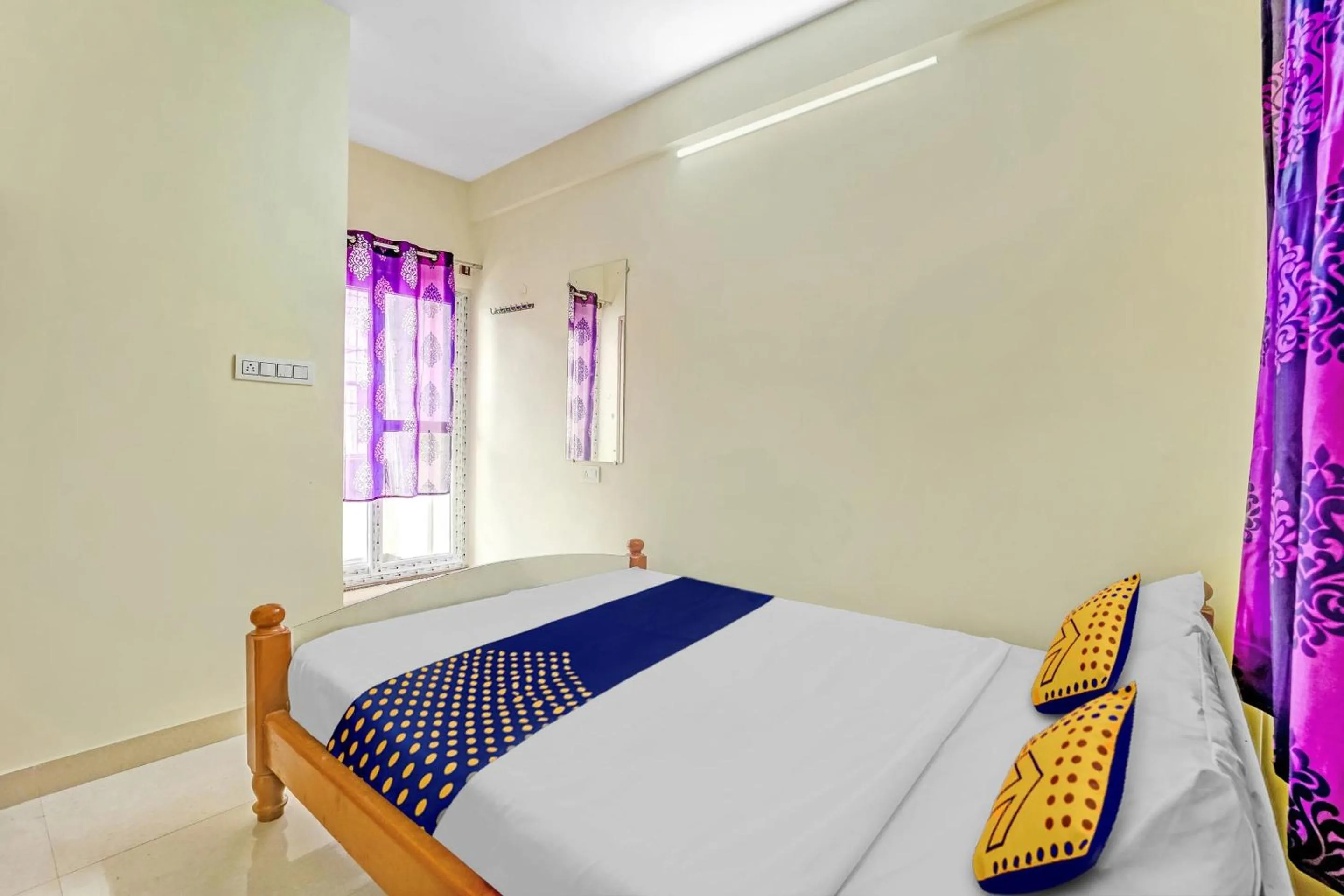 Bedroom, Bed in Super Hotel O Sri Thirumala Lodge