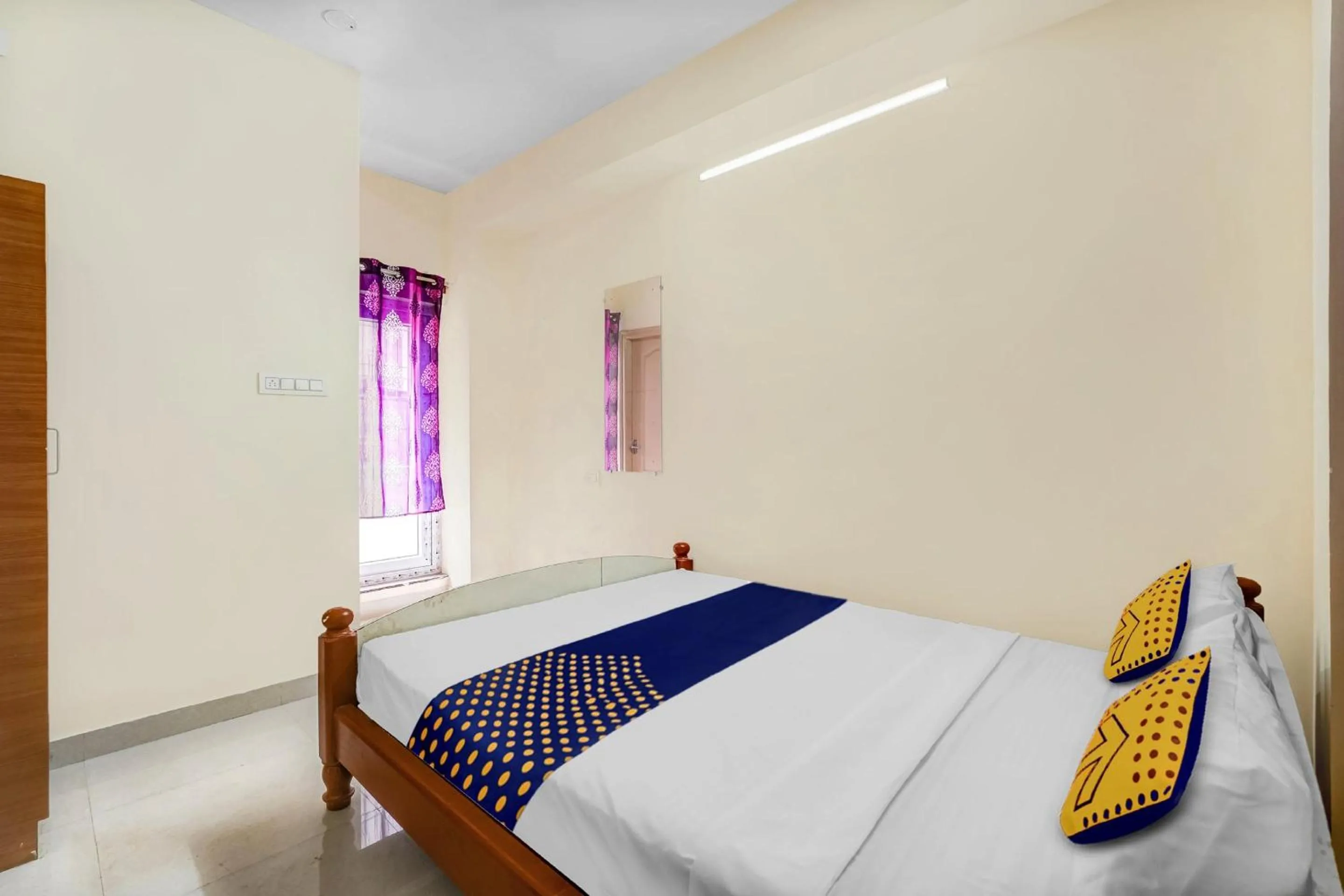 Bedroom, Bed in Super Hotel O Sri Thirumala Lodge