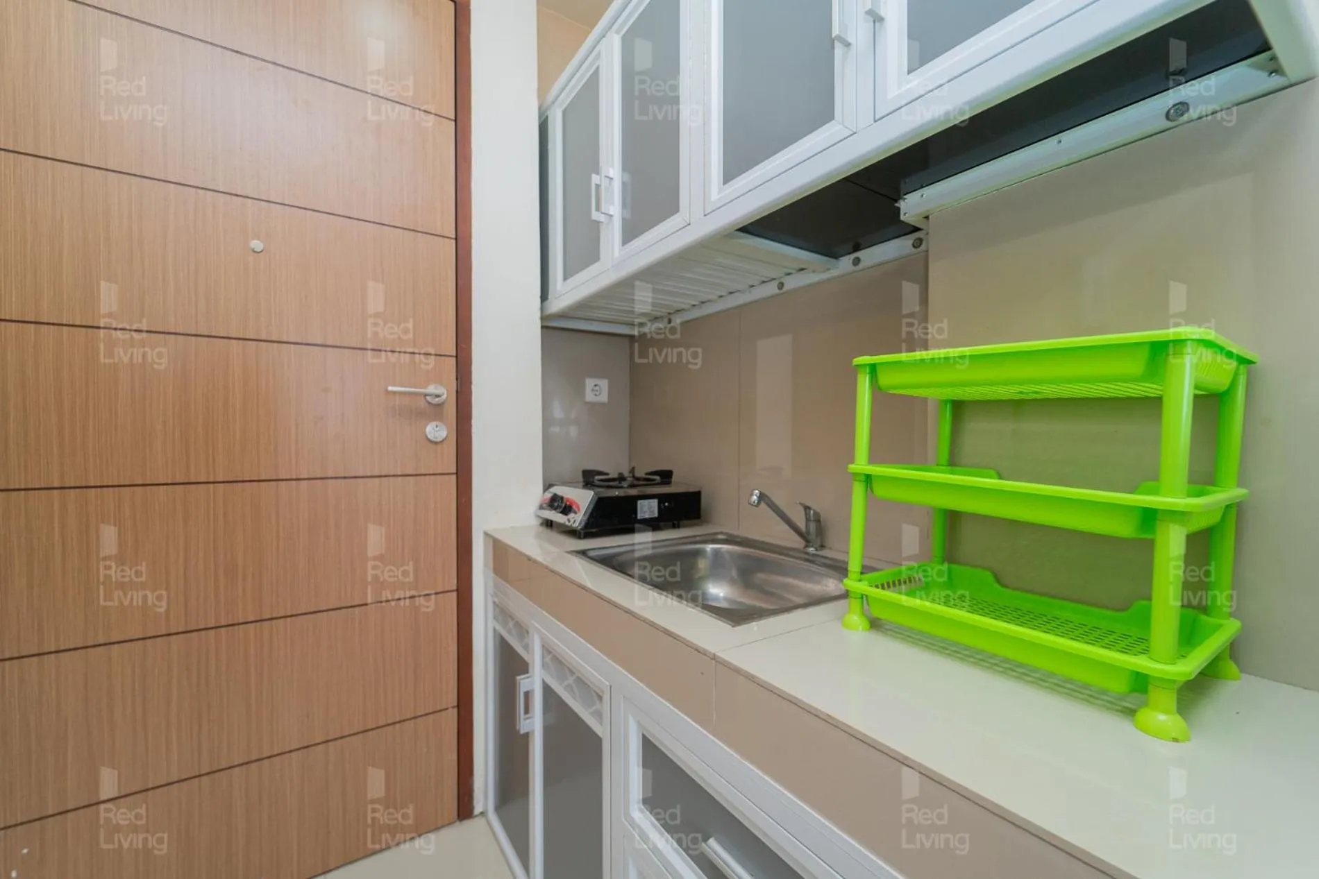 Kitchen or kitchenette in RedLiving Apartemen Vida View - Vida Connect