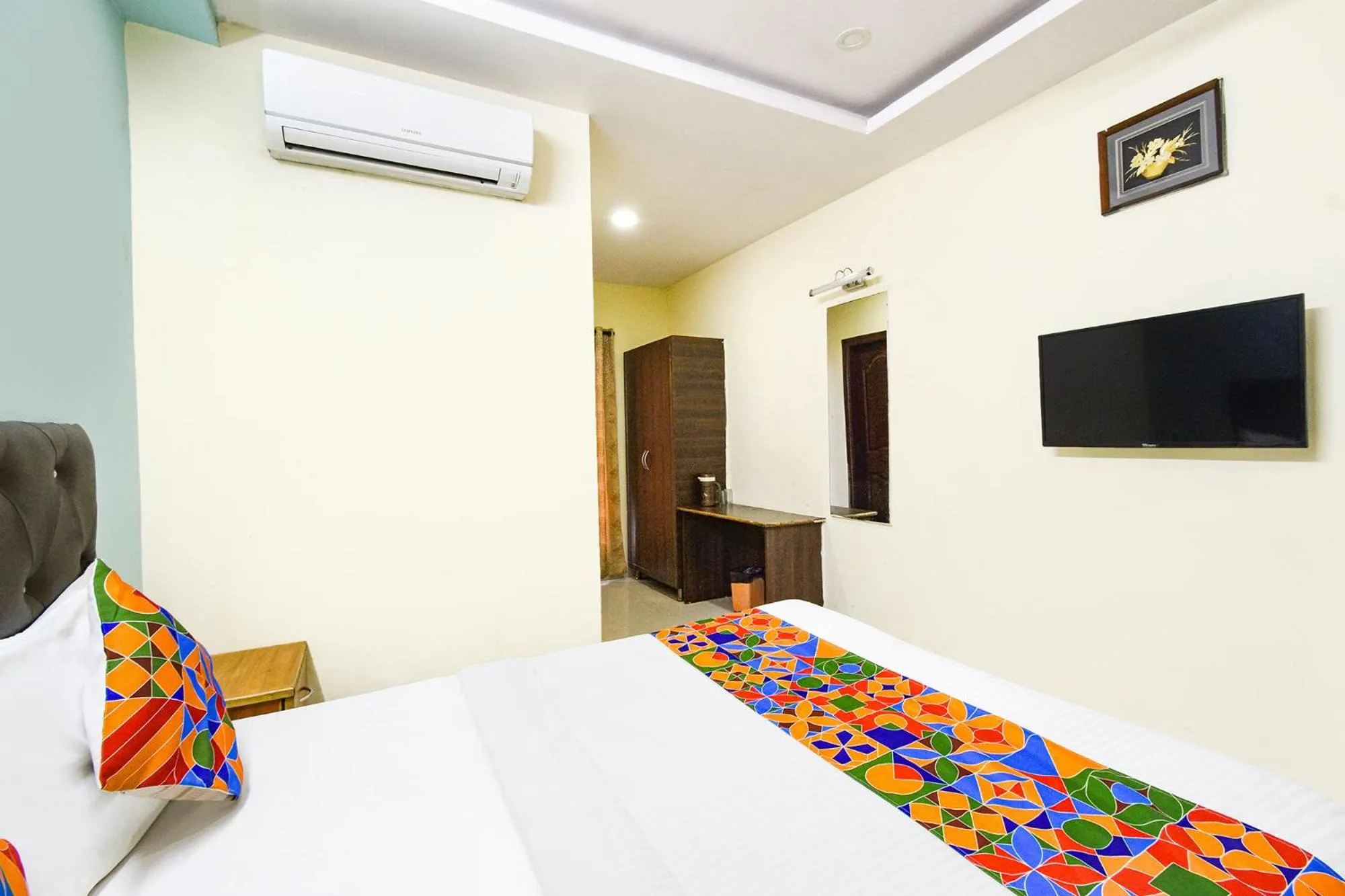 Bed in Hotel L Grand - Nr Secunderabad Railway Station
