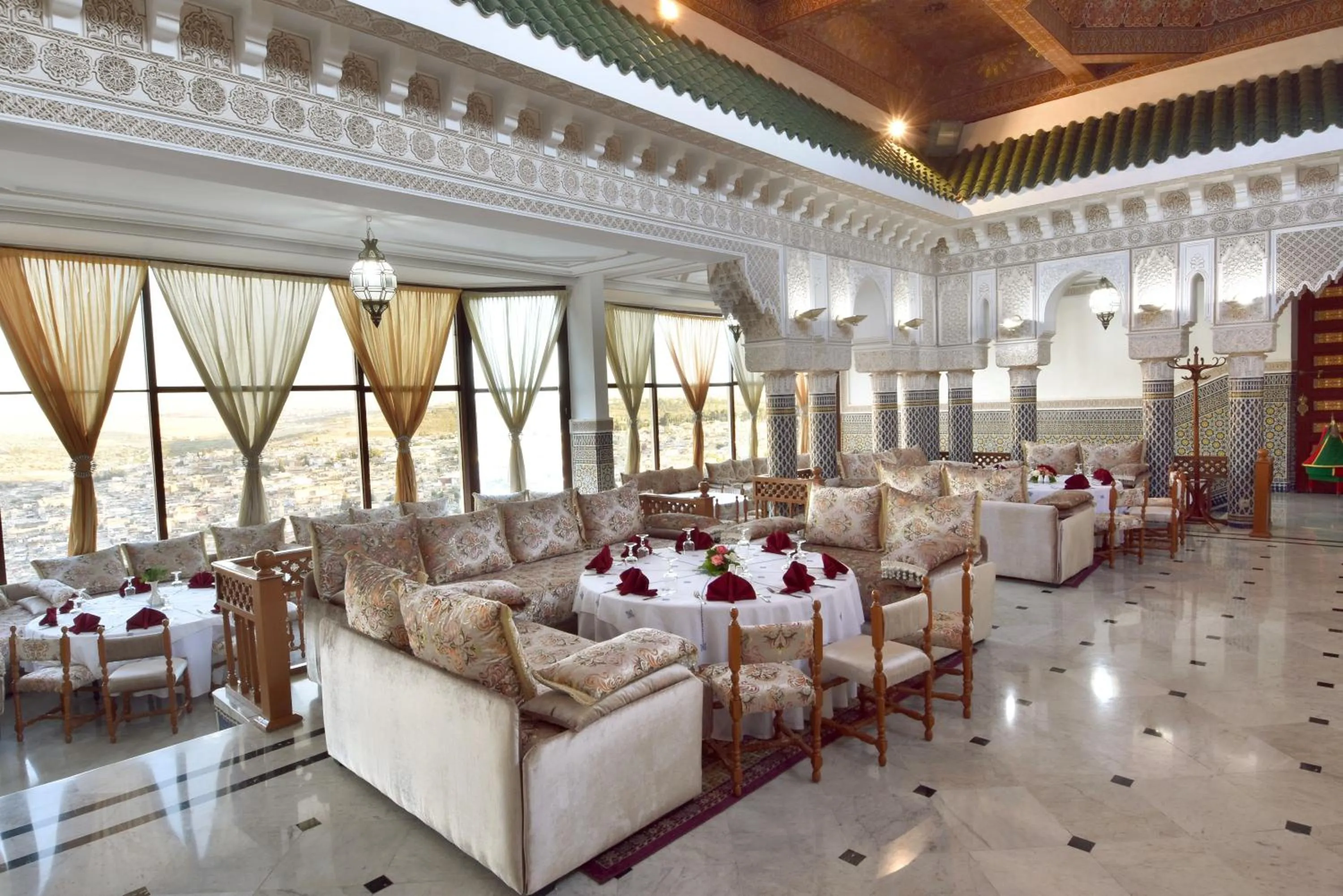 Restaurant/places to eat in Les Mérinides