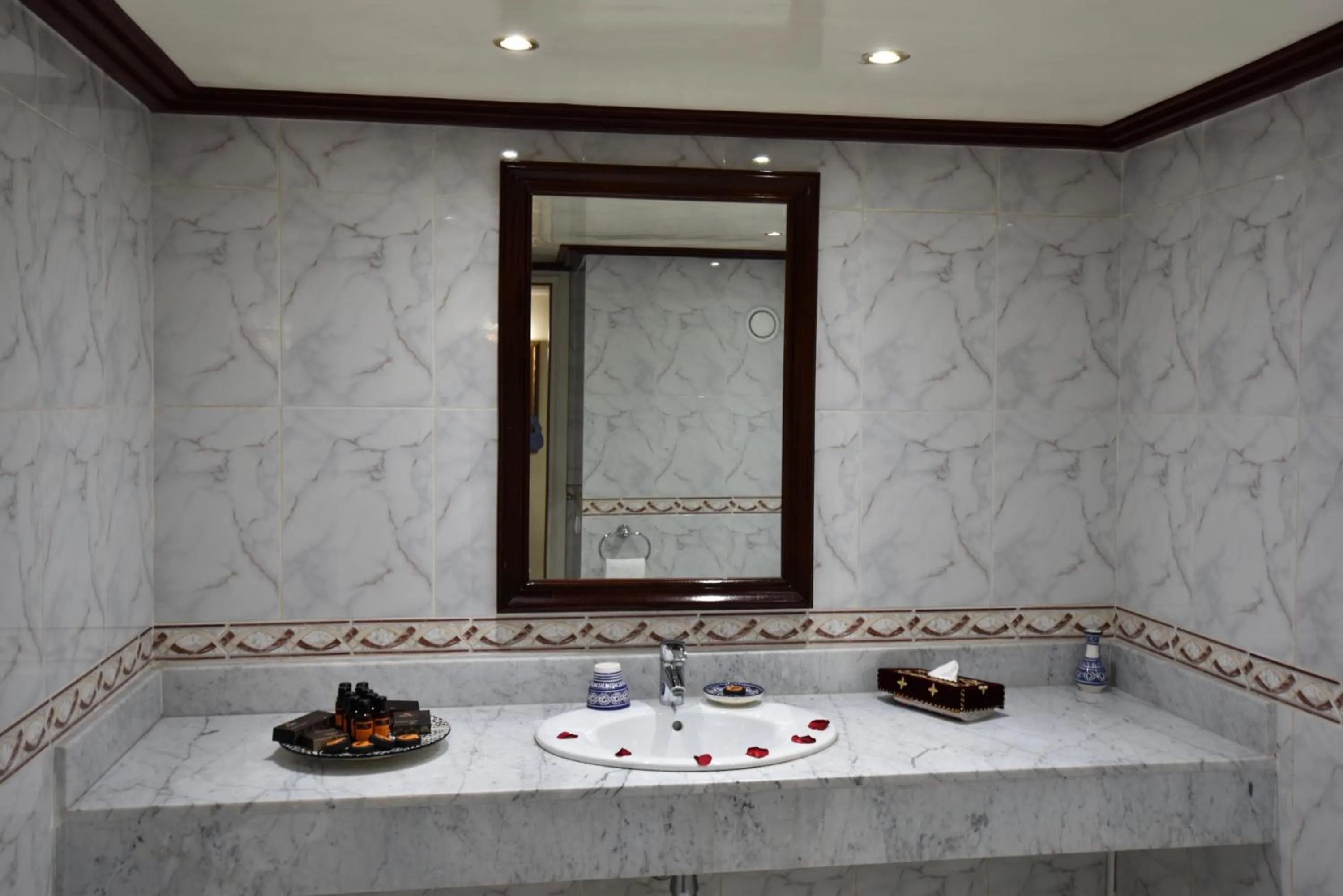 Bathroom in Les Mérinides