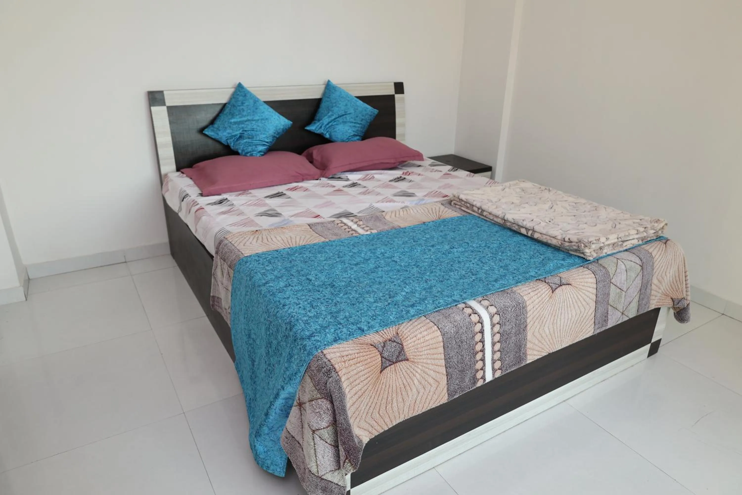 Bedroom, Bed in THE BLISS PALM