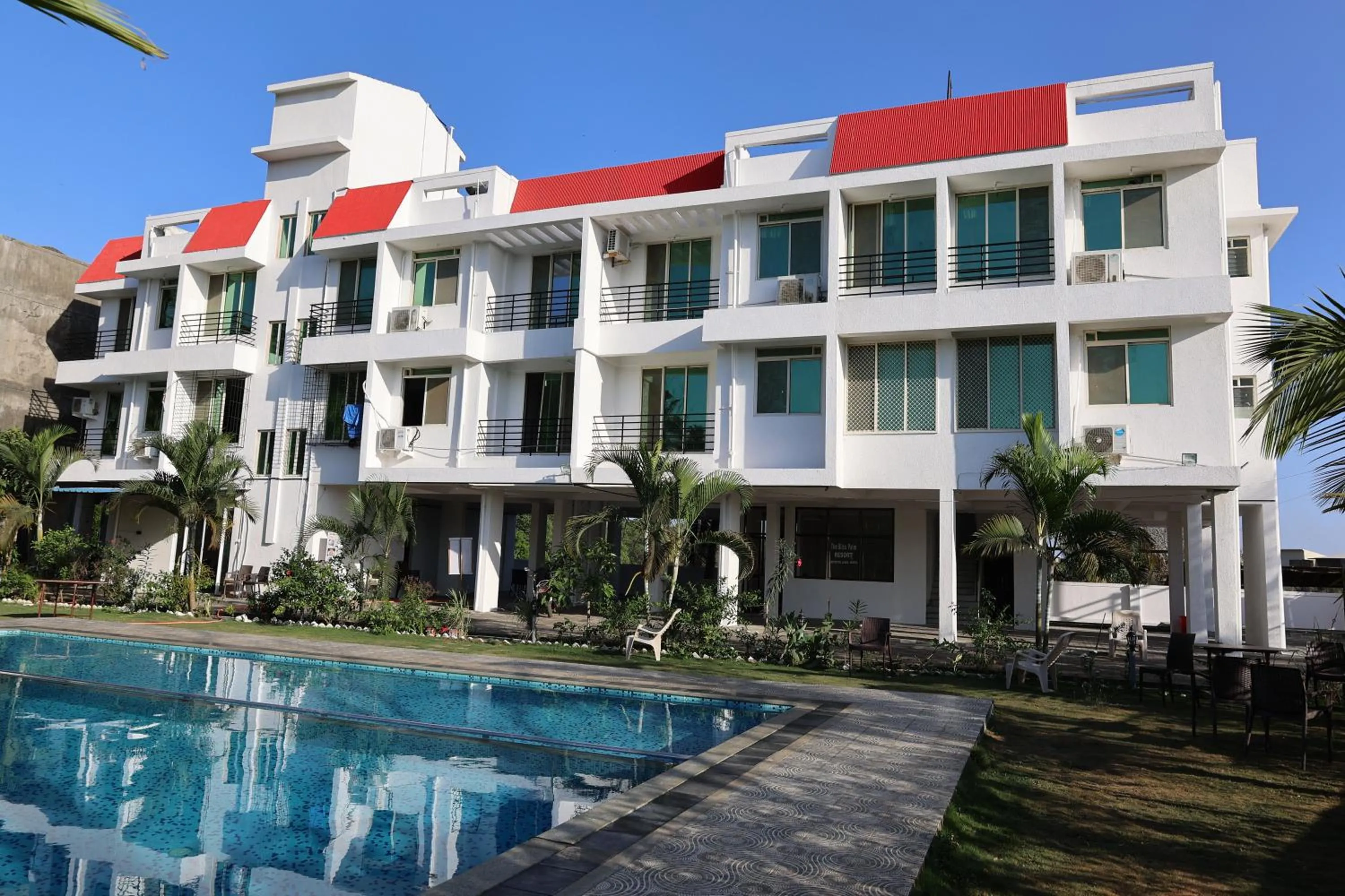 Property building in THE BLISS PALM