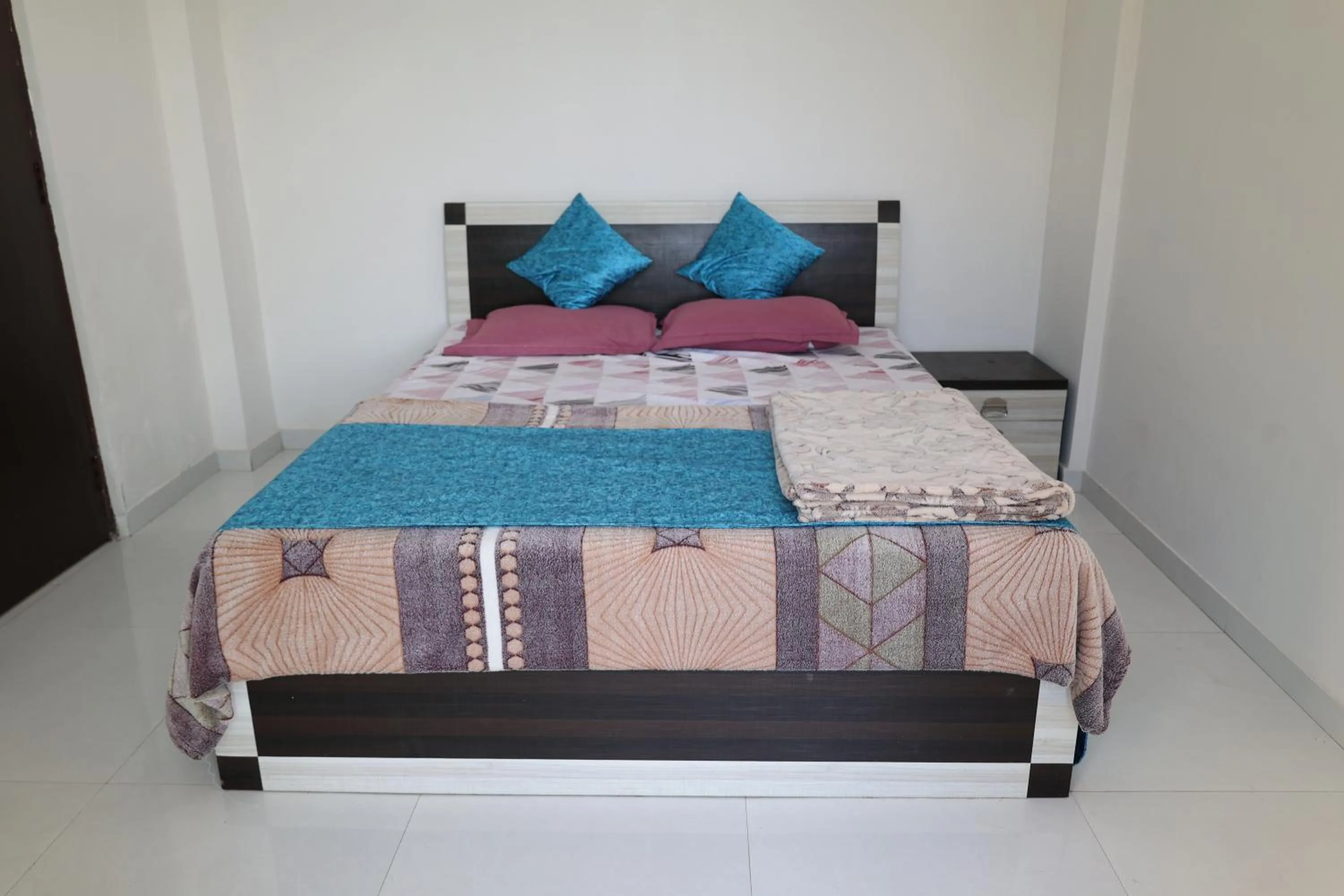 Bed in THE BLISS PALM