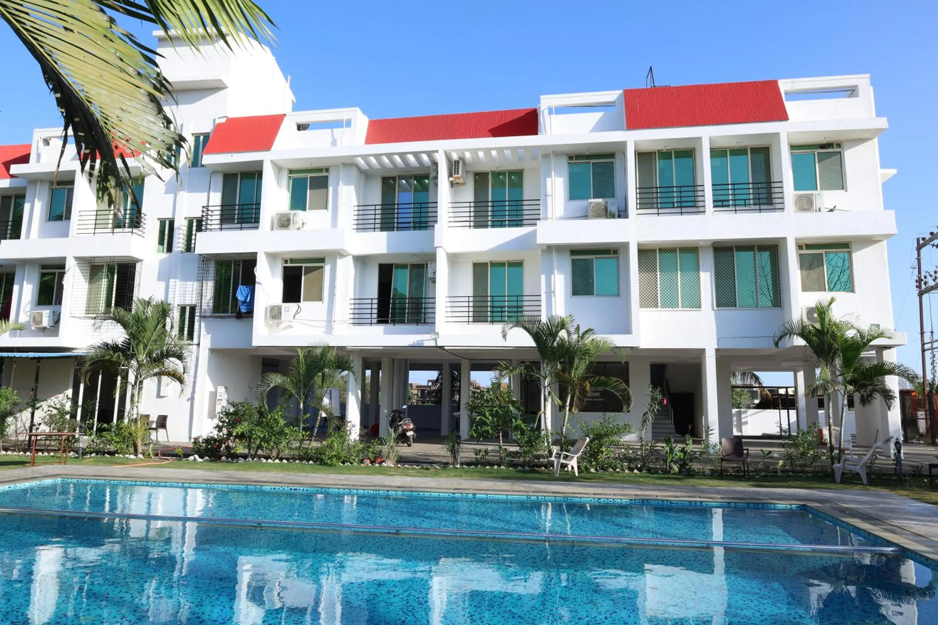 Property building in THE BLISS PALM