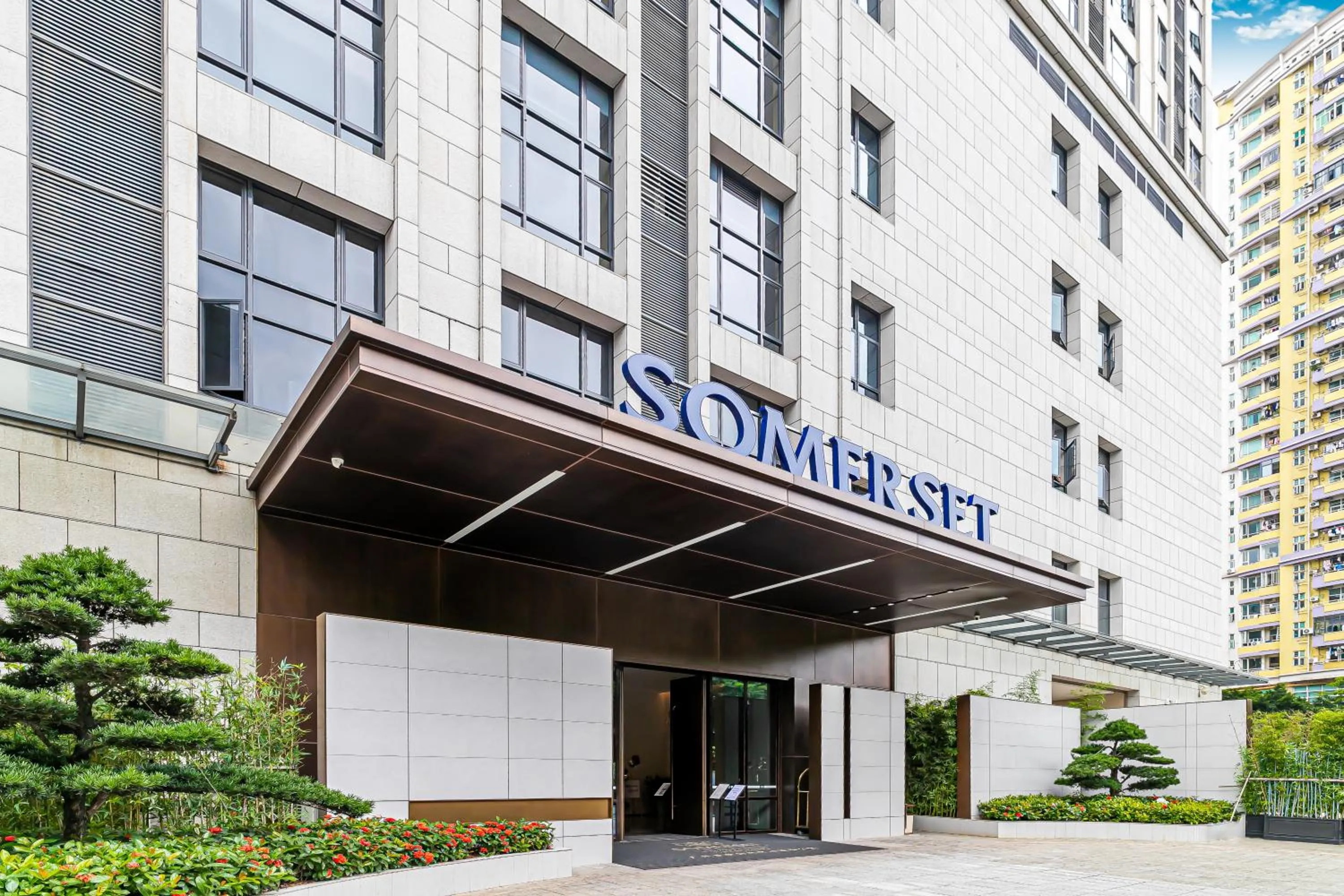 Property building in Somerset Haizhu Centre Guangzhou