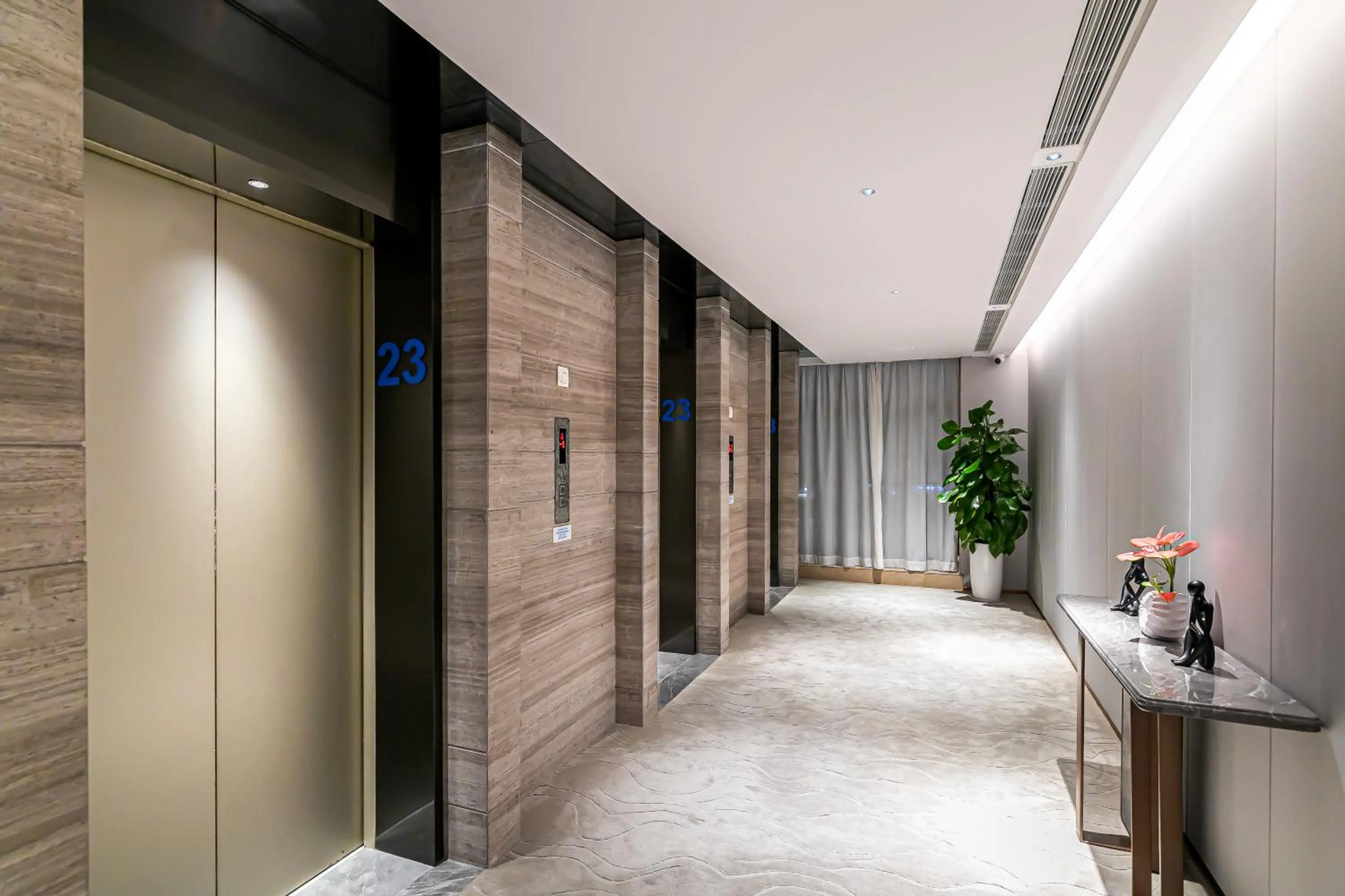 elevator in Somerset Haizhu Centre Guangzhou