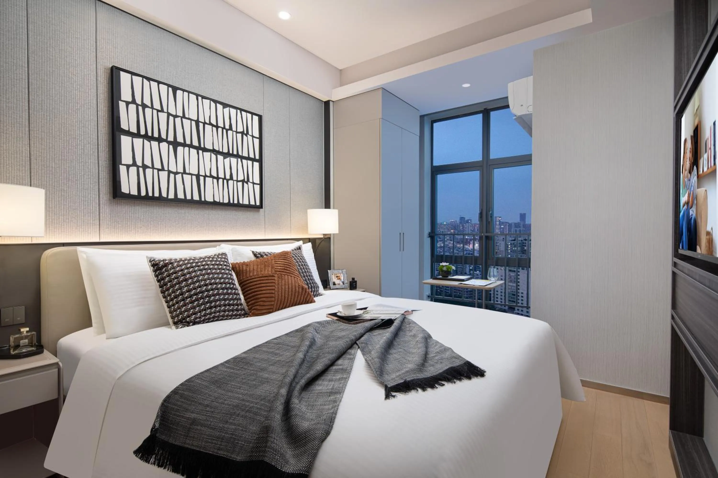 Bed in Somerset Haizhu Centre Guangzhou