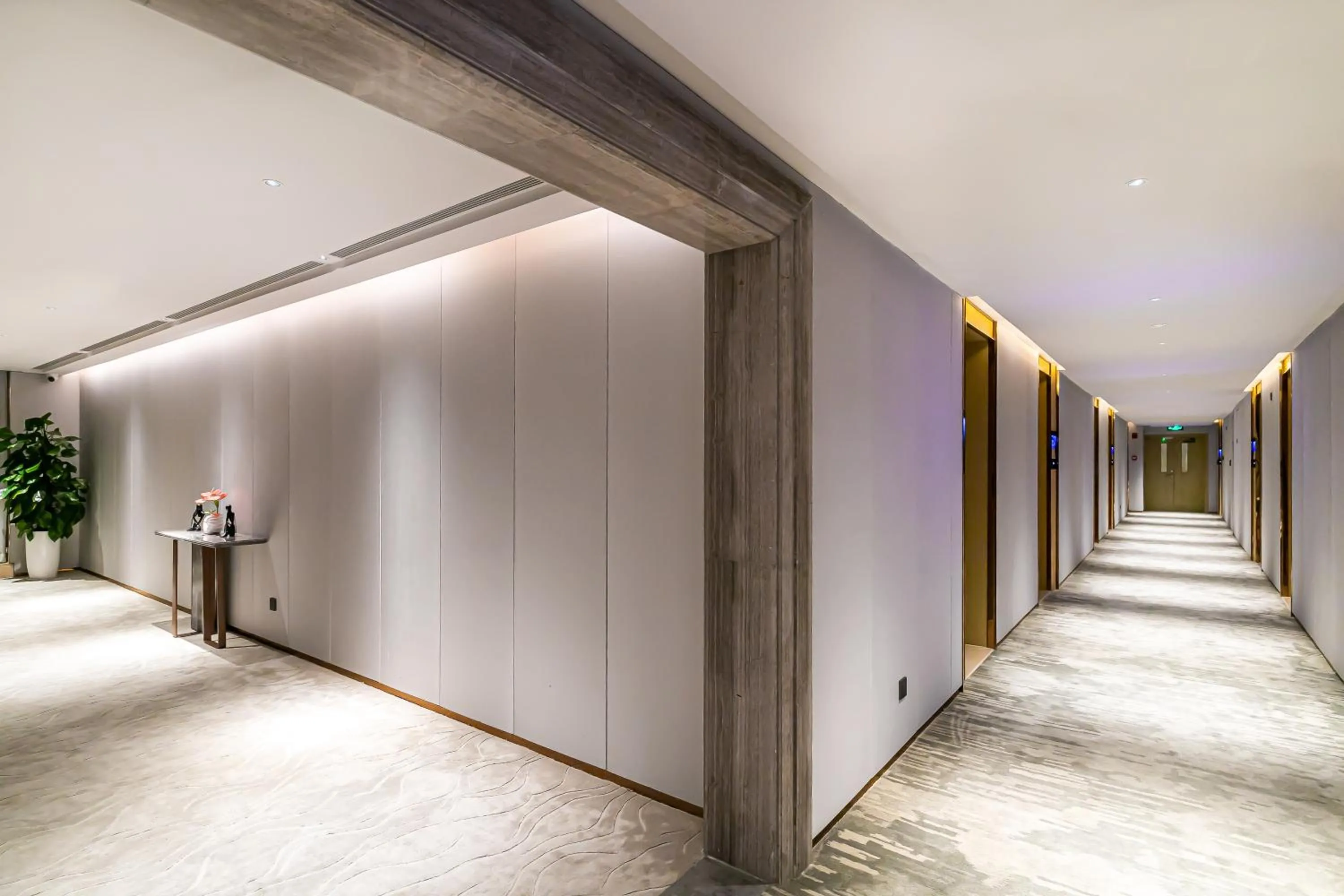 elevator in Somerset Haizhu Centre Guangzhou