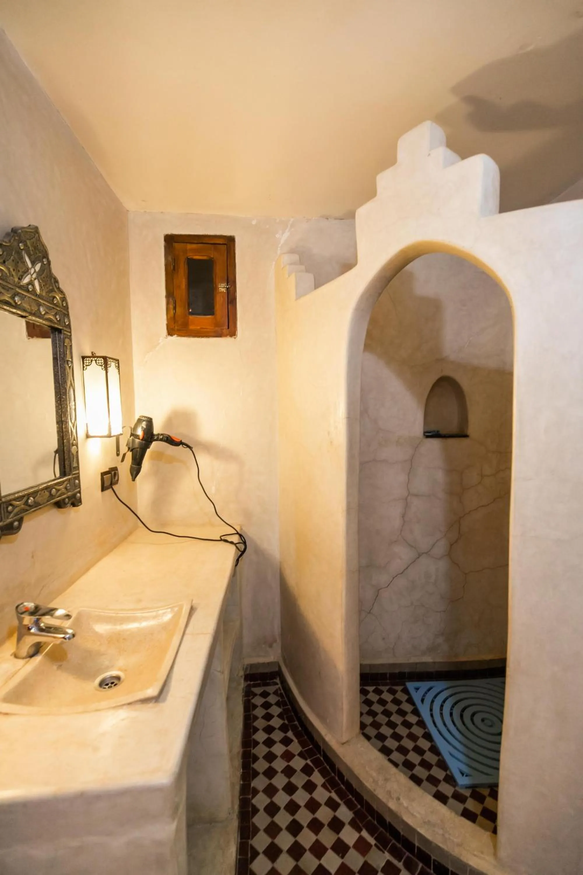 Bed in Kasbah Mohayut