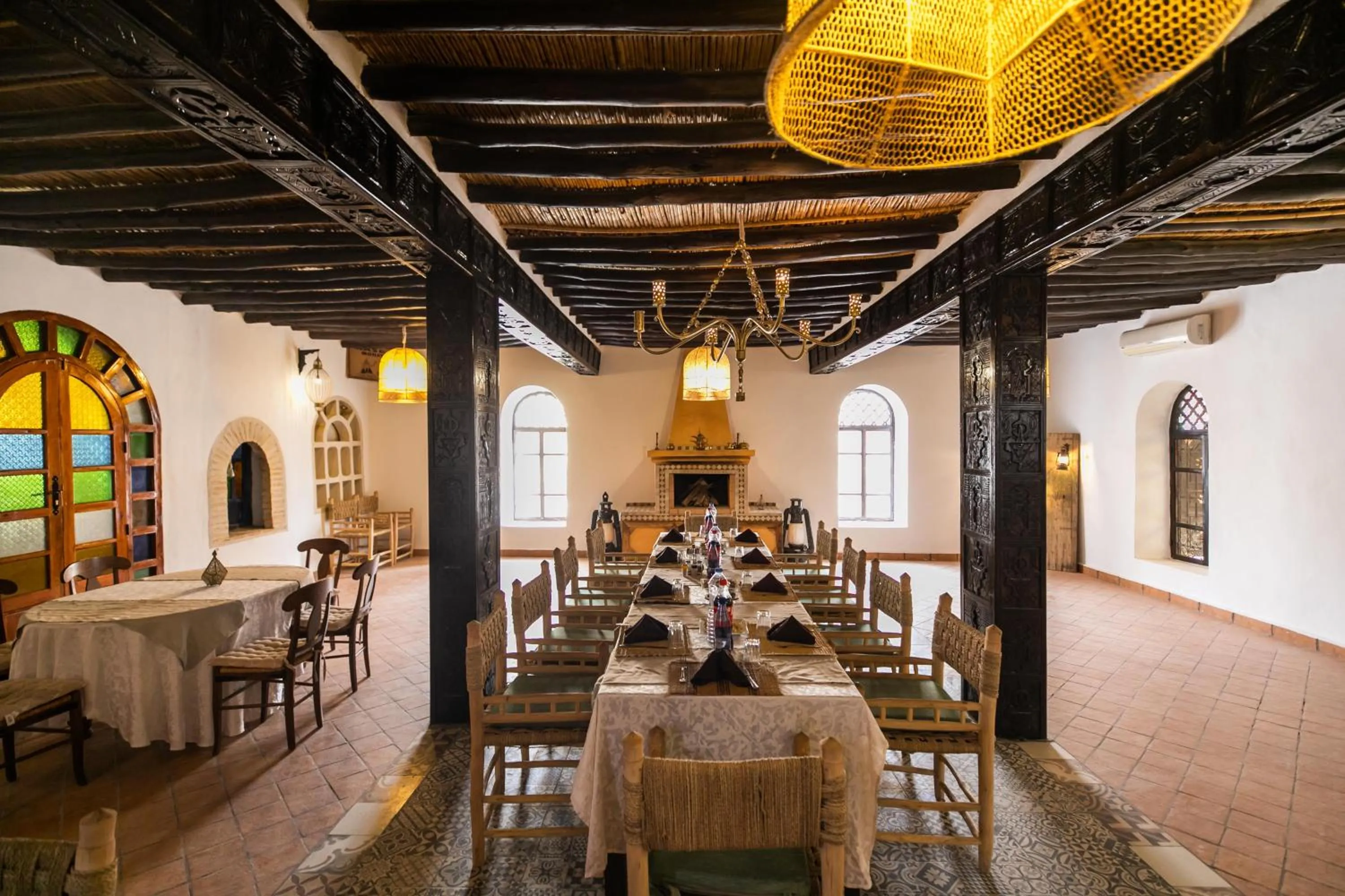Restaurant/places to eat in Kasbah Mohayut