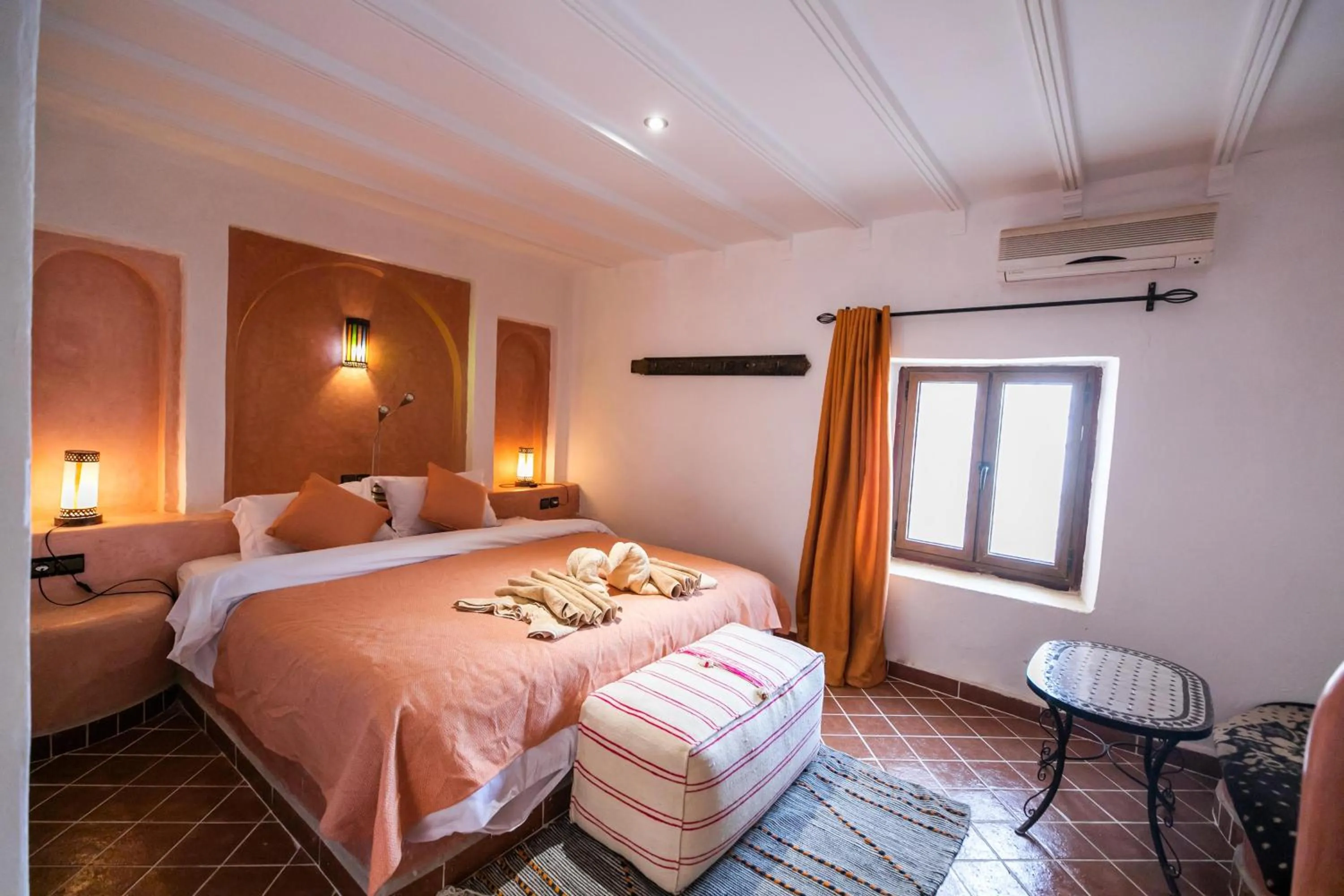 Bed in Kasbah Mohayut