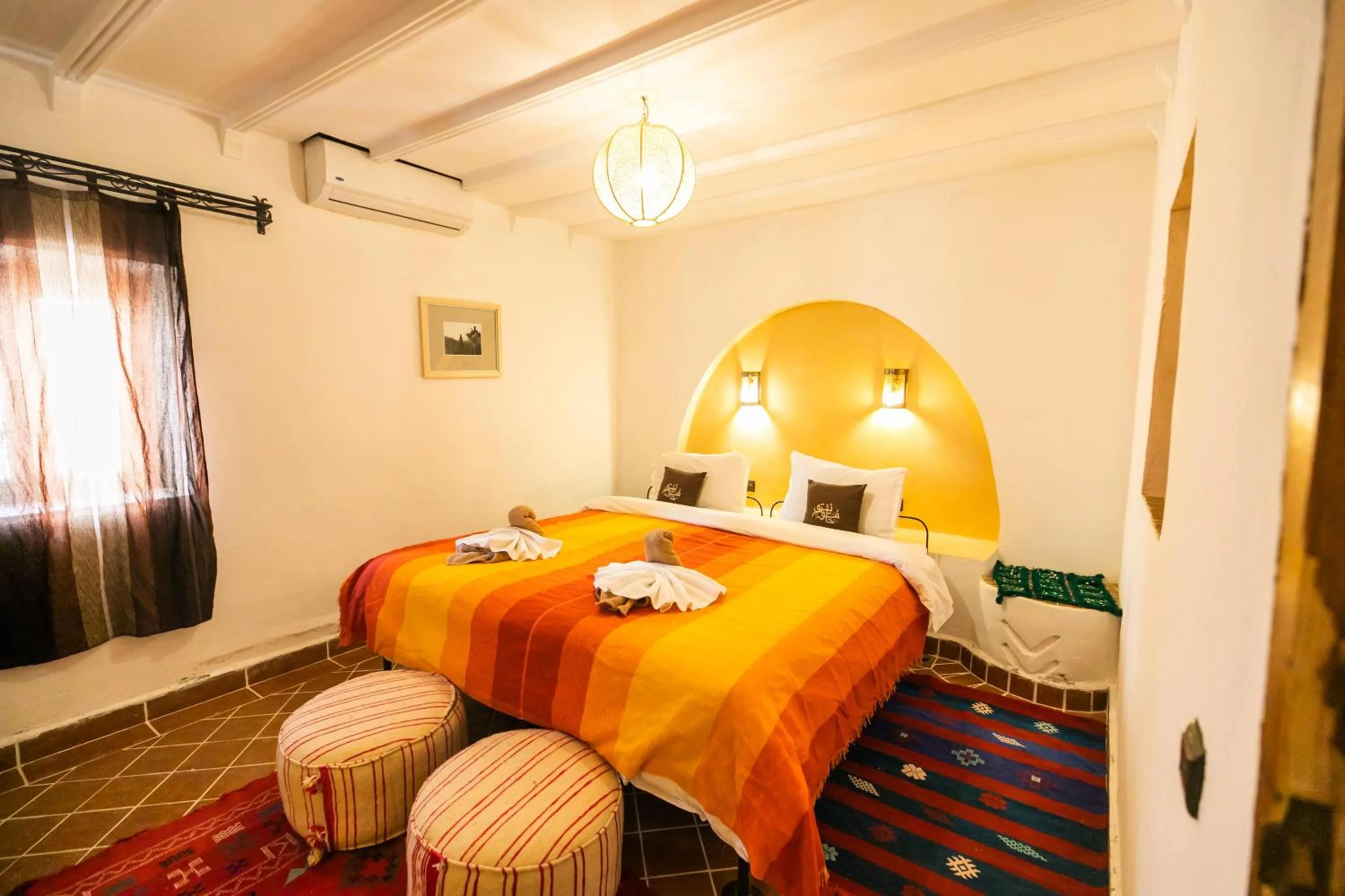 Bed in Kasbah Mohayut