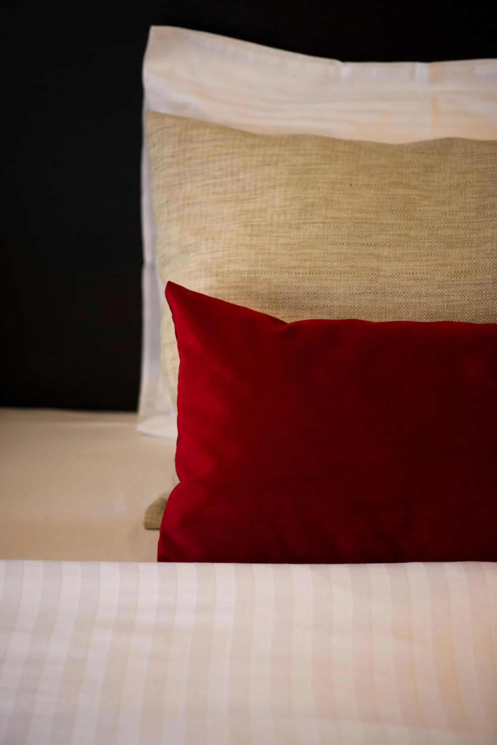 Decorative detail, Bed in Mercure Belgrade Excelsior