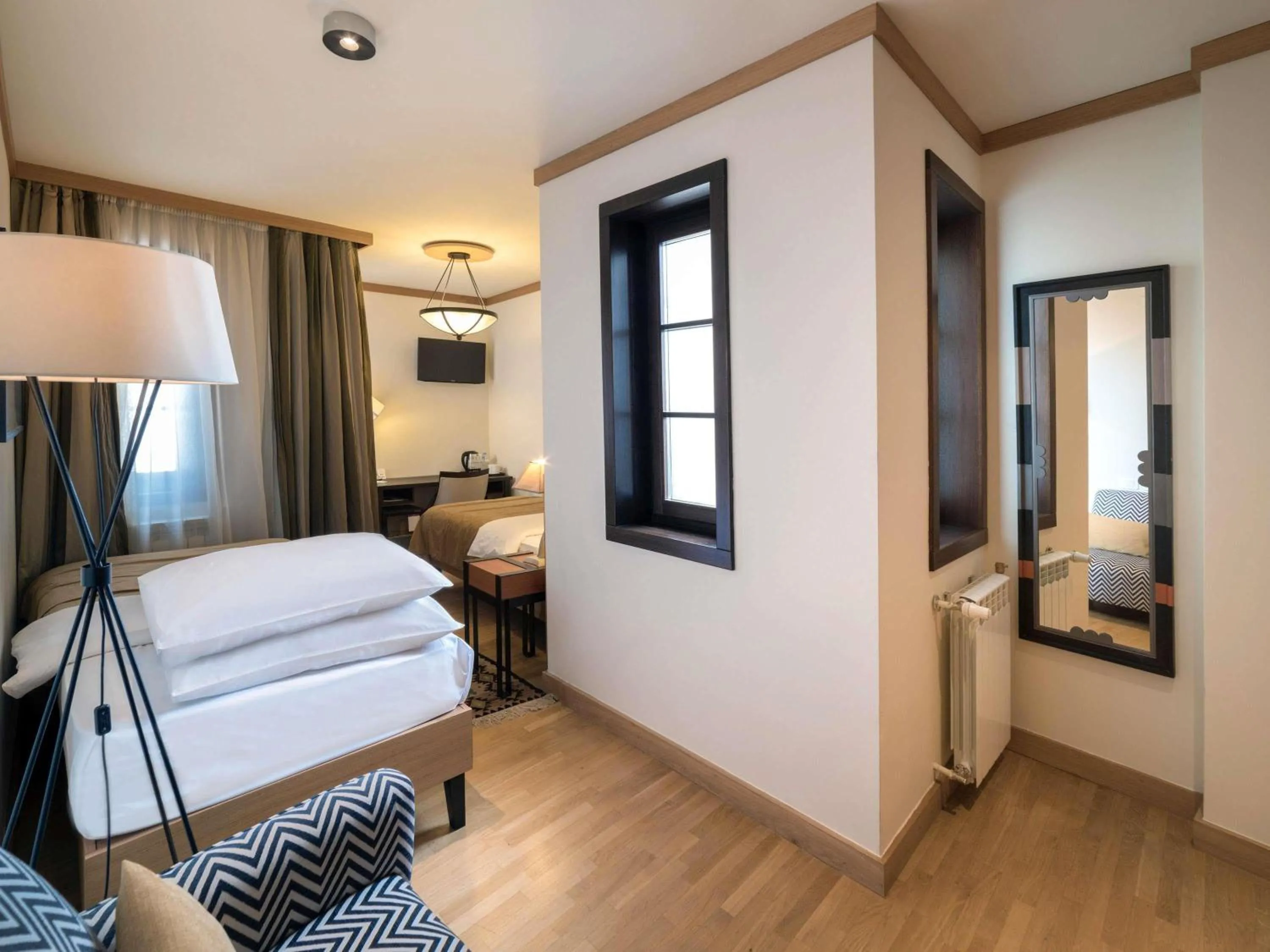 Bedroom, Bed in Mercure Belgrade Excelsior