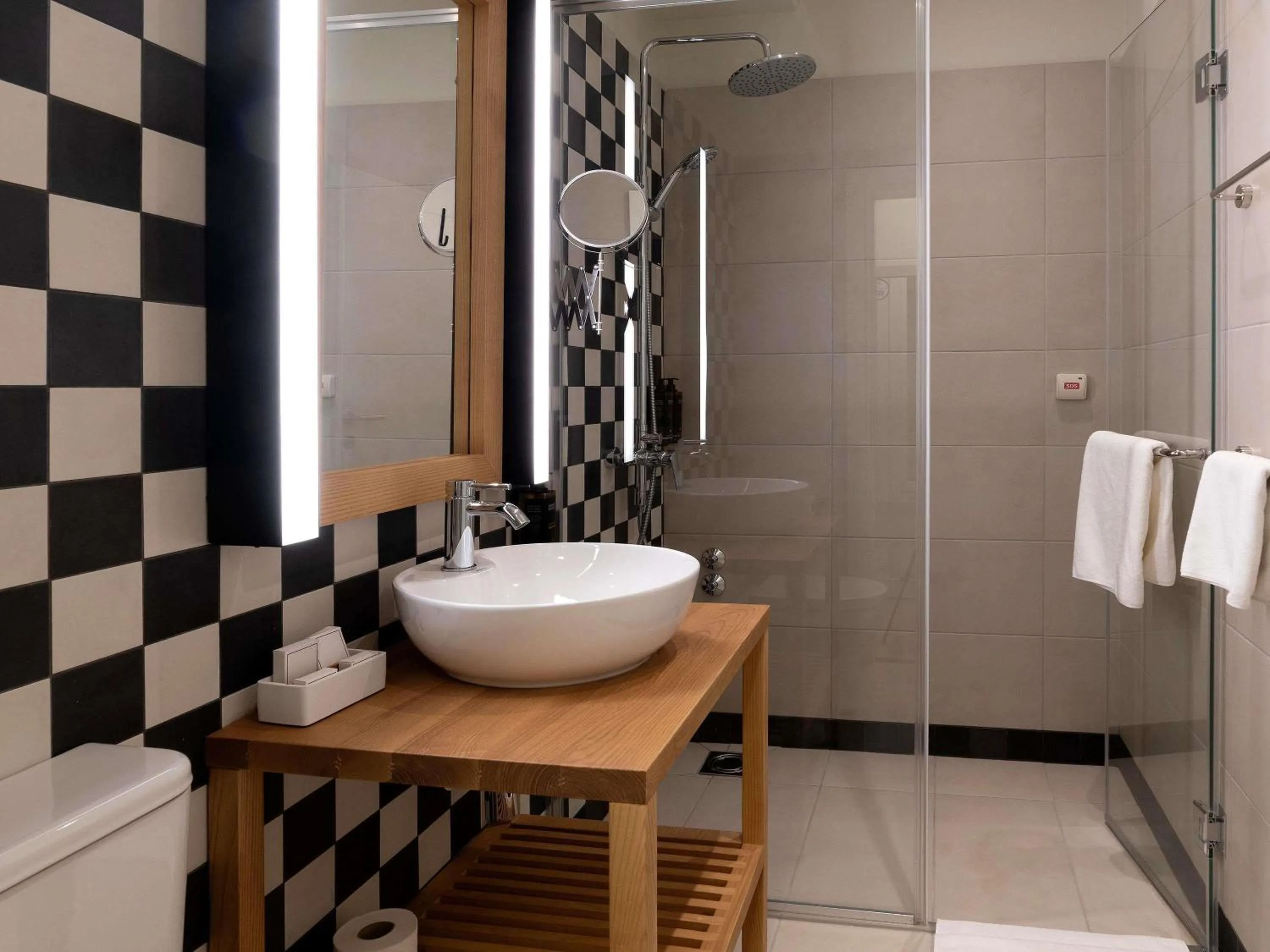 Bedroom in Mercure Belgrade Excelsior