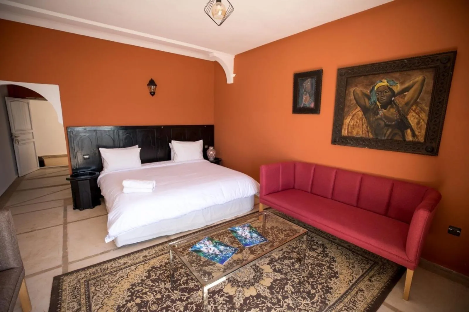 Photo of the whole room, Bed in Hôtel Calipau Riad Maison d'Hôtes