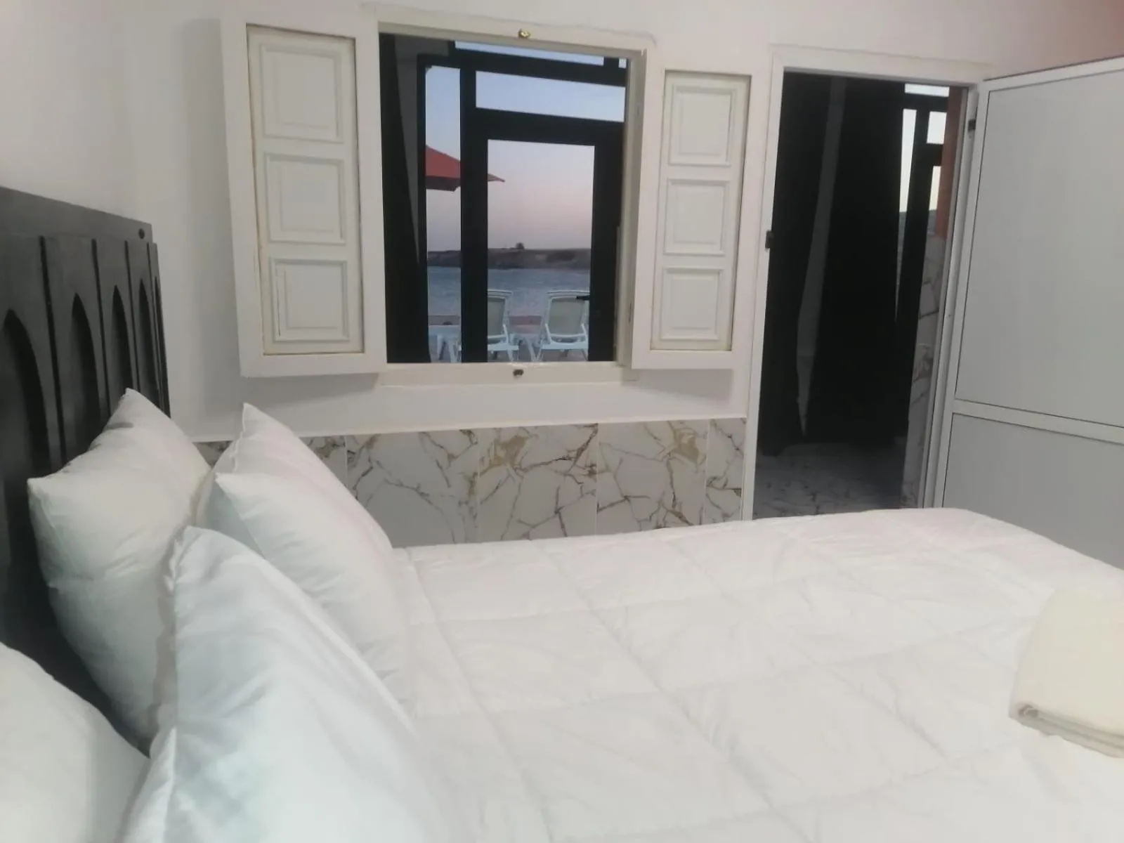 Photo of the whole room, Bed in Hôtel Calipau Riad Maison d'Hôtes