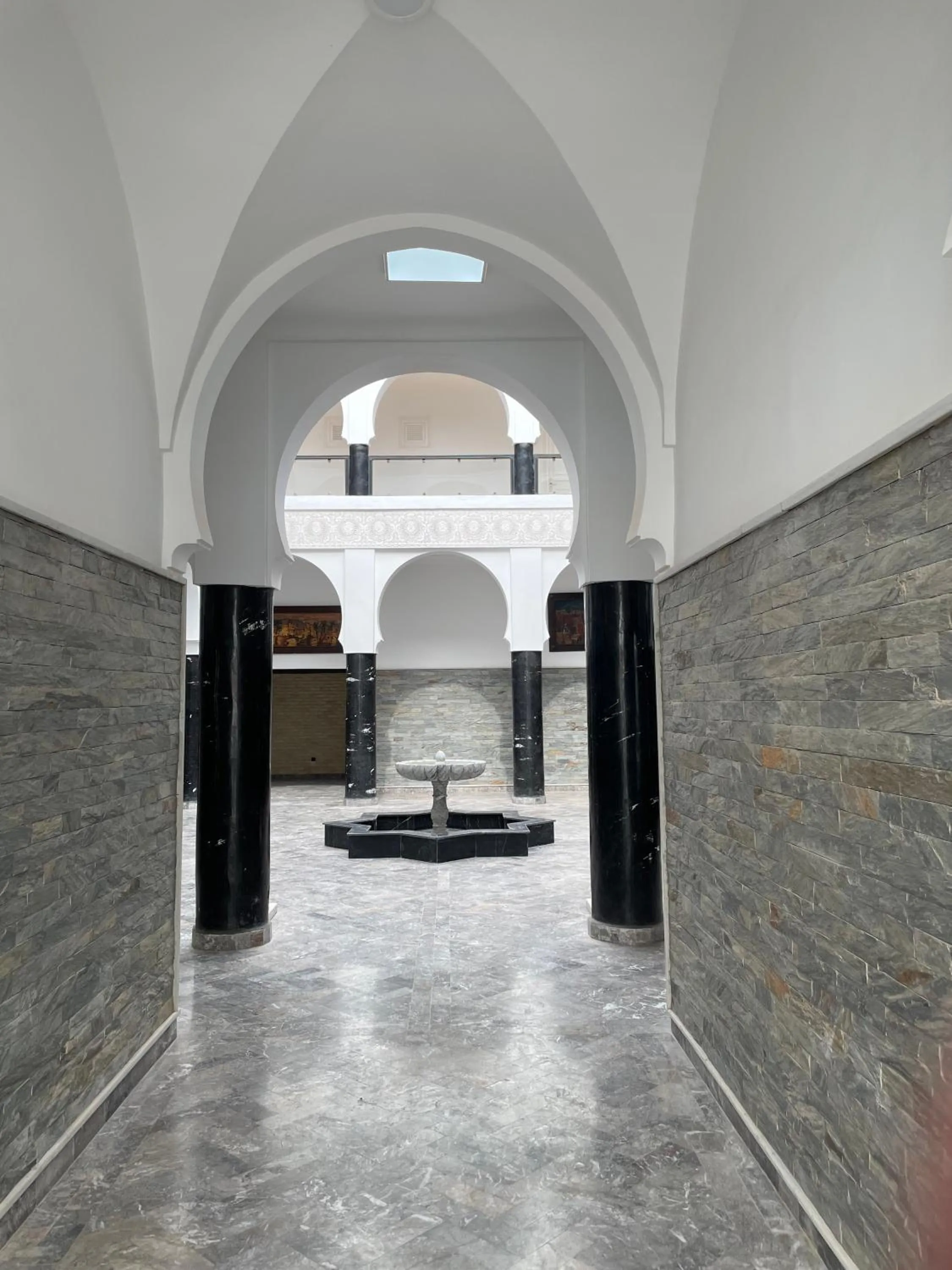 Lobby or reception in Hôtel Calipau Riad Maison d'Hôtes