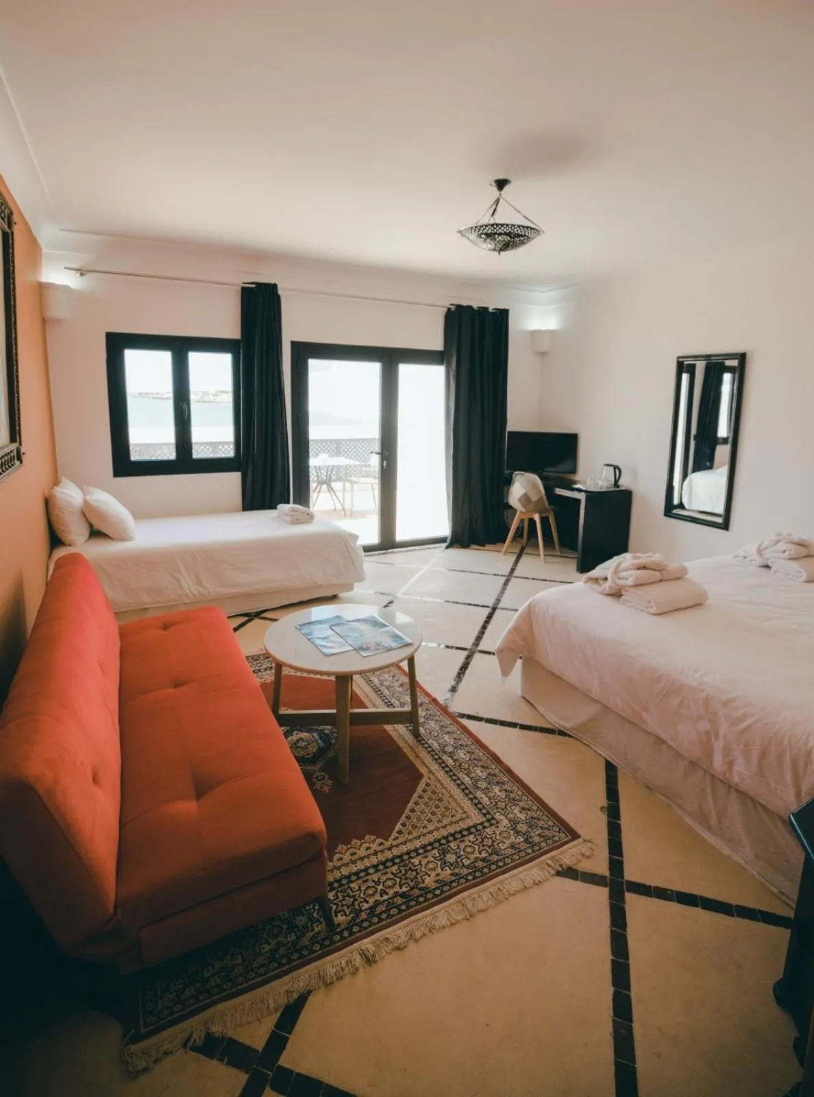 Bedroom, Bed in Hôtel Calipau Riad Maison d'Hôtes