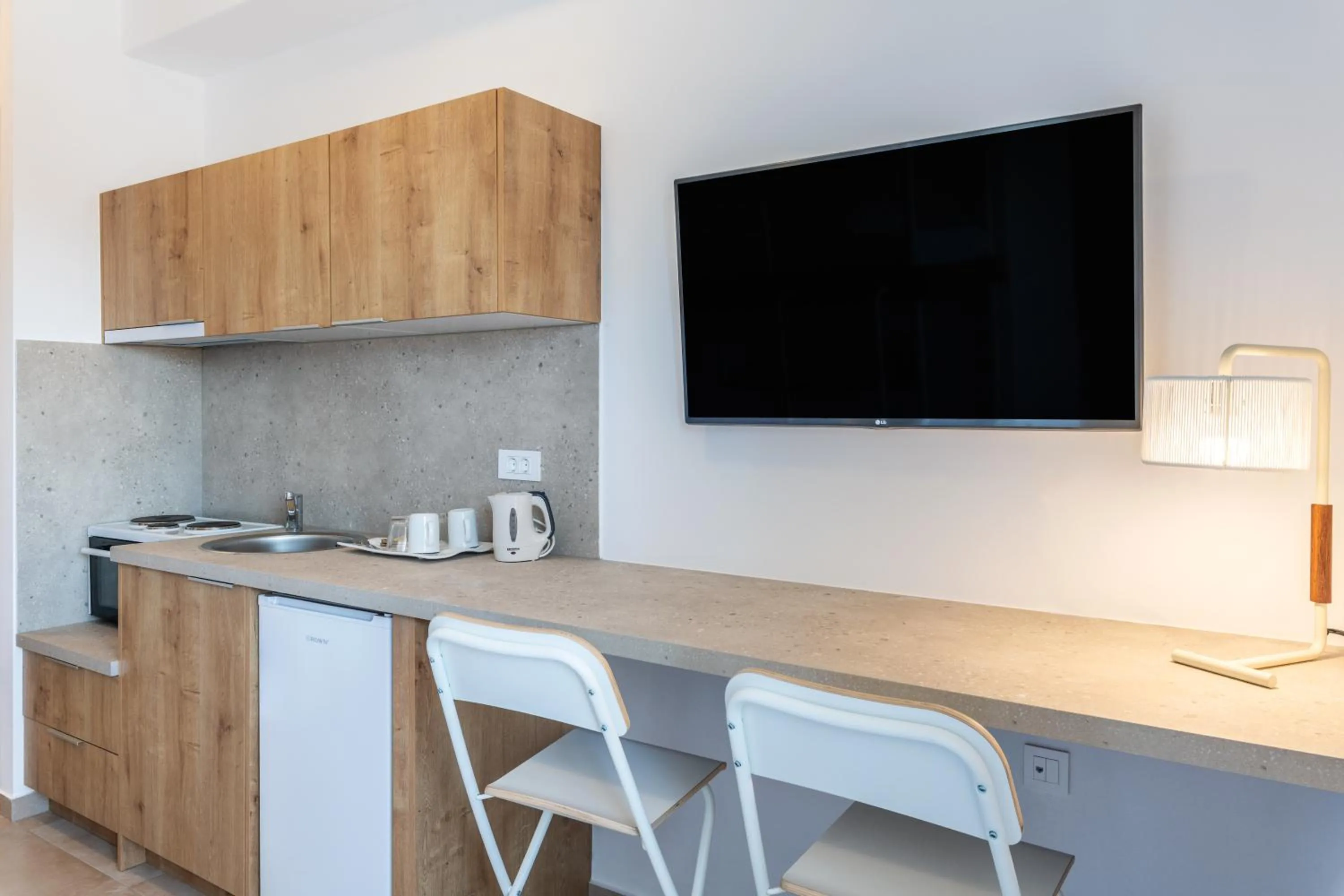 TV and multimedia in Mykonaki Hotel