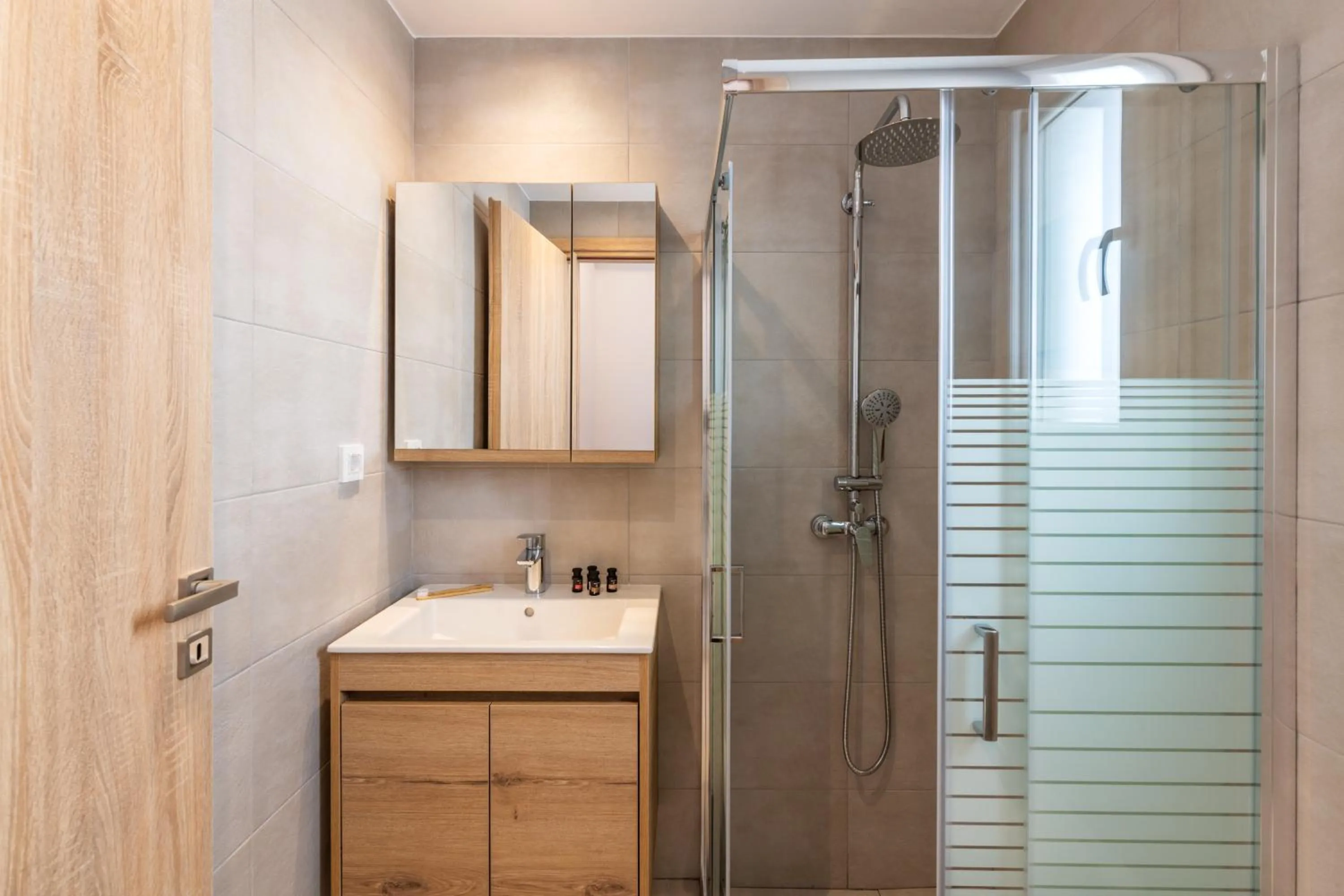 Shower in Mykonaki Hotel