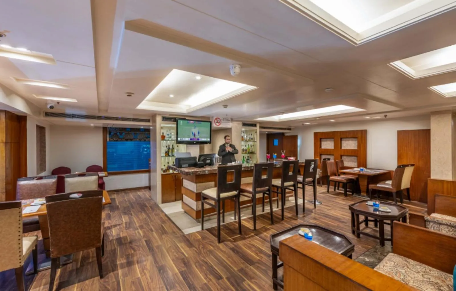 Lounge or bar in Libra Lords Inn, Jaipur