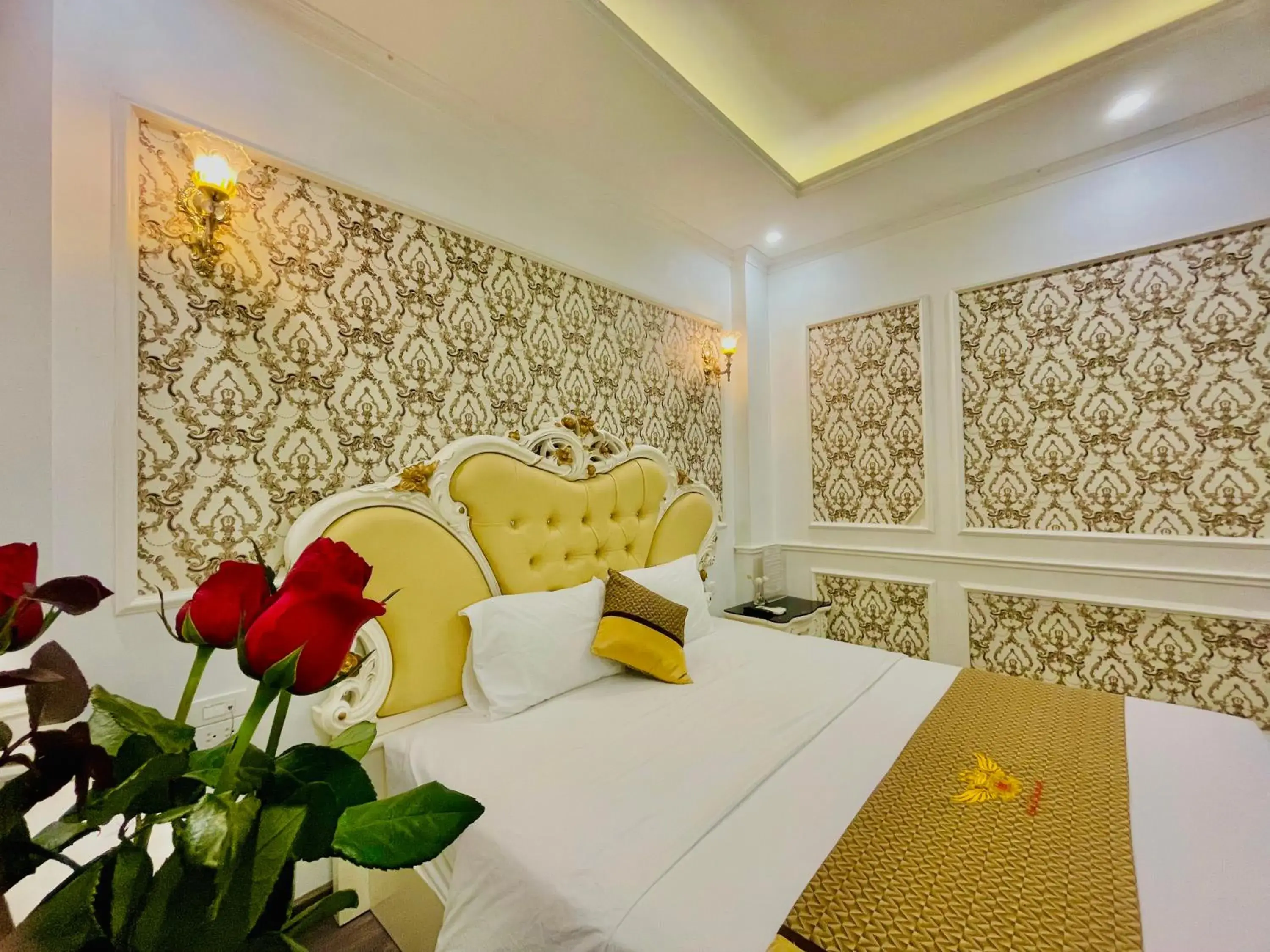 Bed in Diamond Hotel Ha Noi Bed in Diamond Hotel Ha Noi