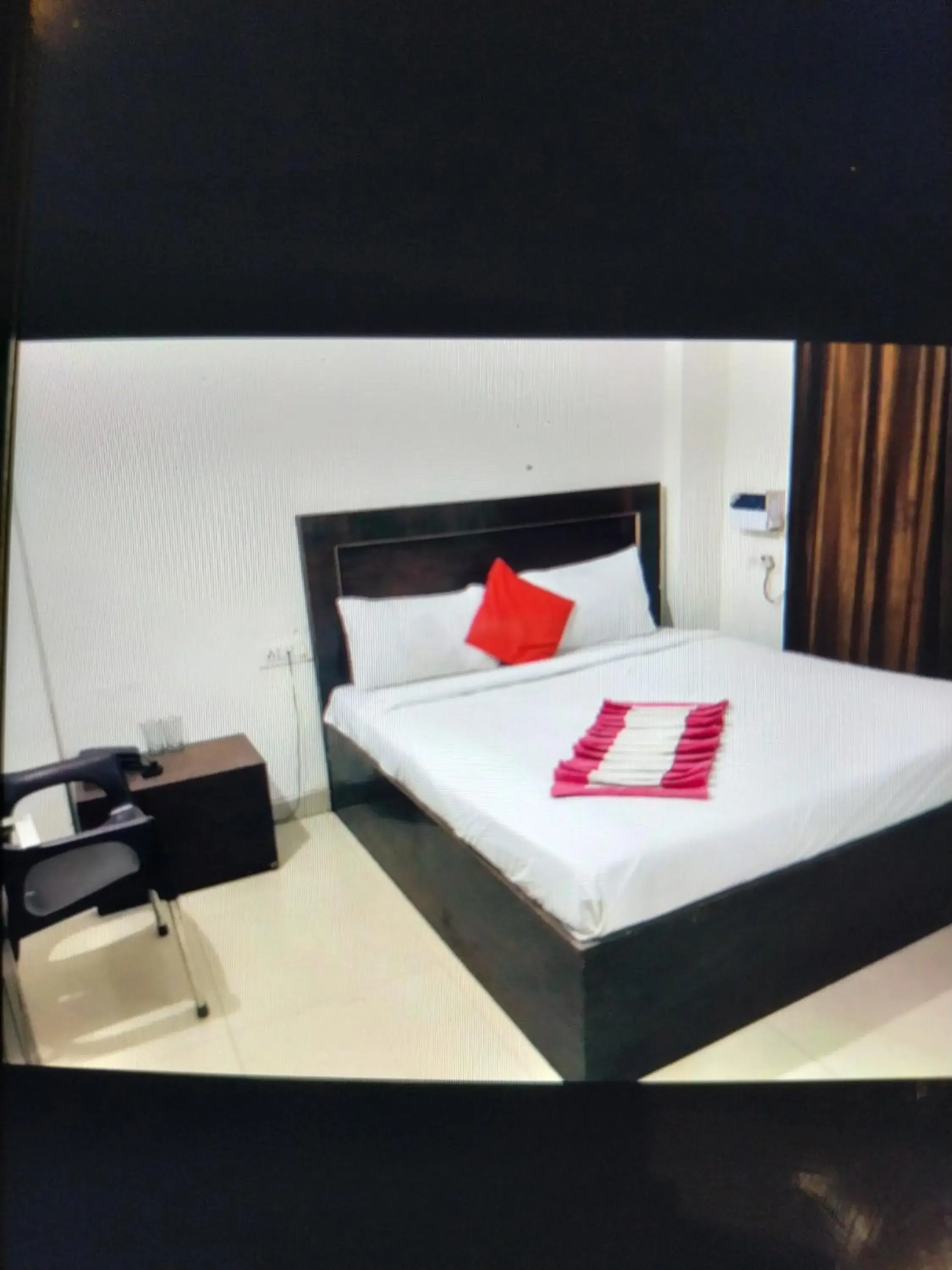 Hotel Shiva palace Haridwar - nearby bus and railway station Hotel Shiva palace Haridwar - nearby bus and railway station