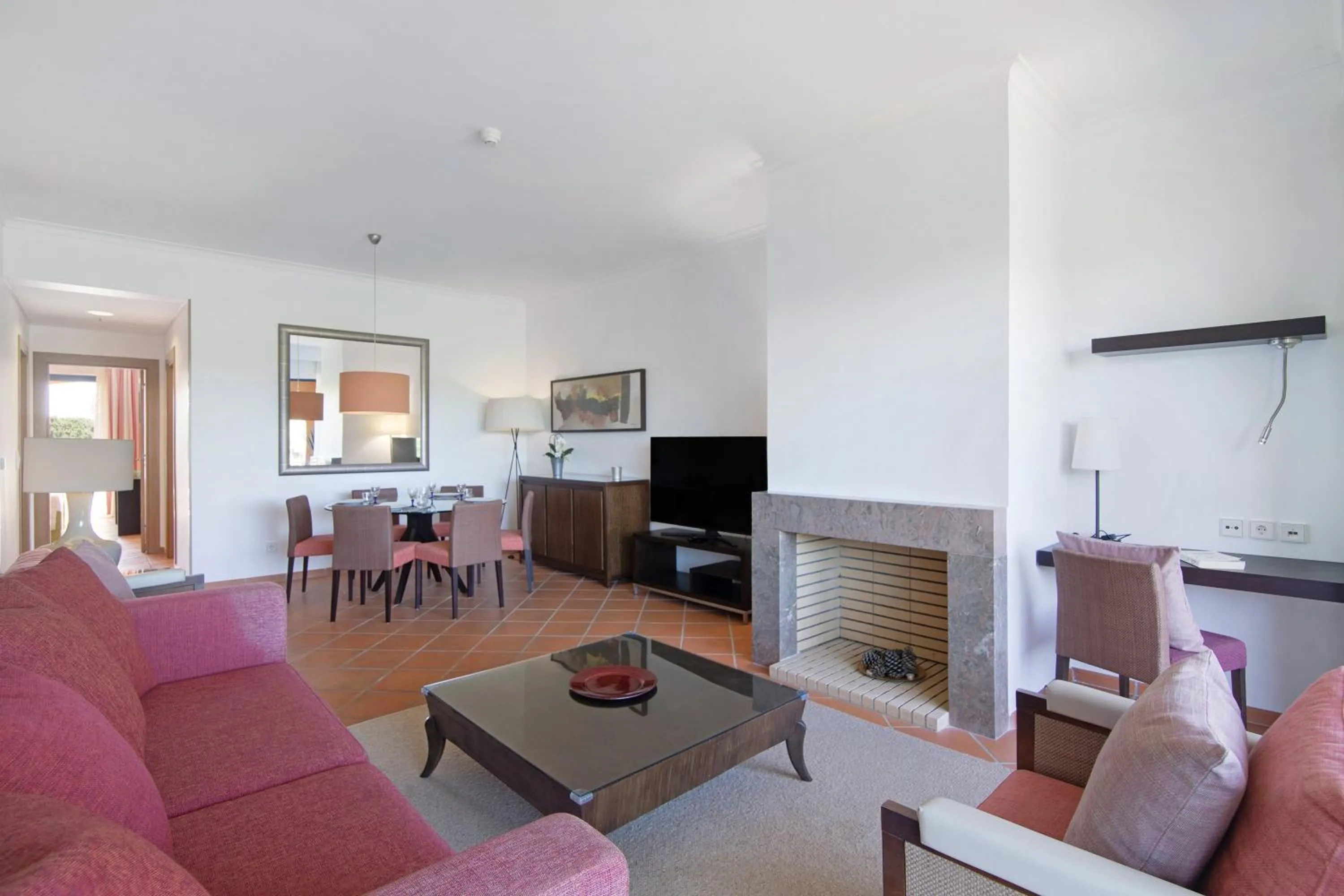 Property building in Apartamento T2 Vilasol Morgadinho